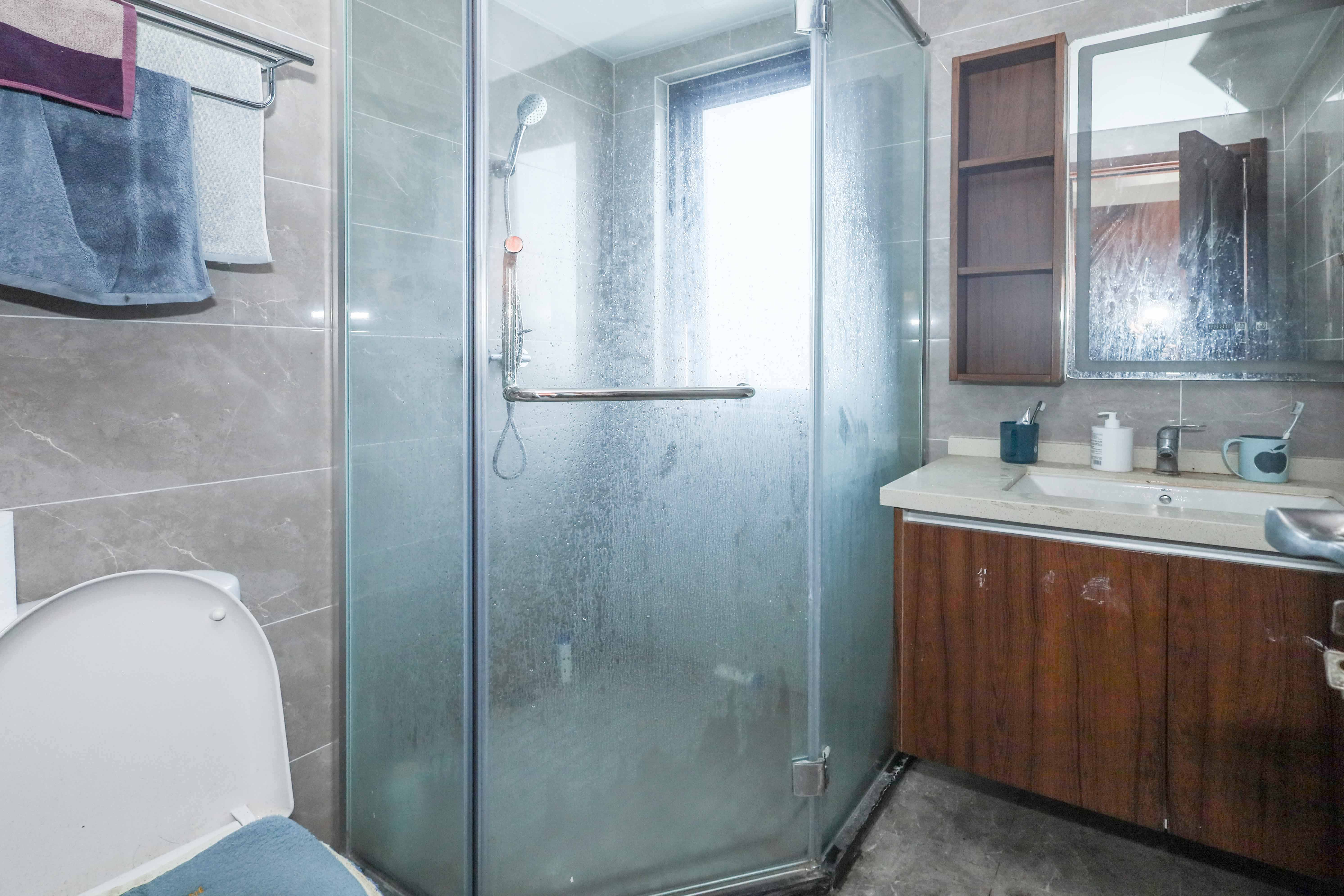 中梁云麓传奇  3室2厅2卫    124.0万卫生间