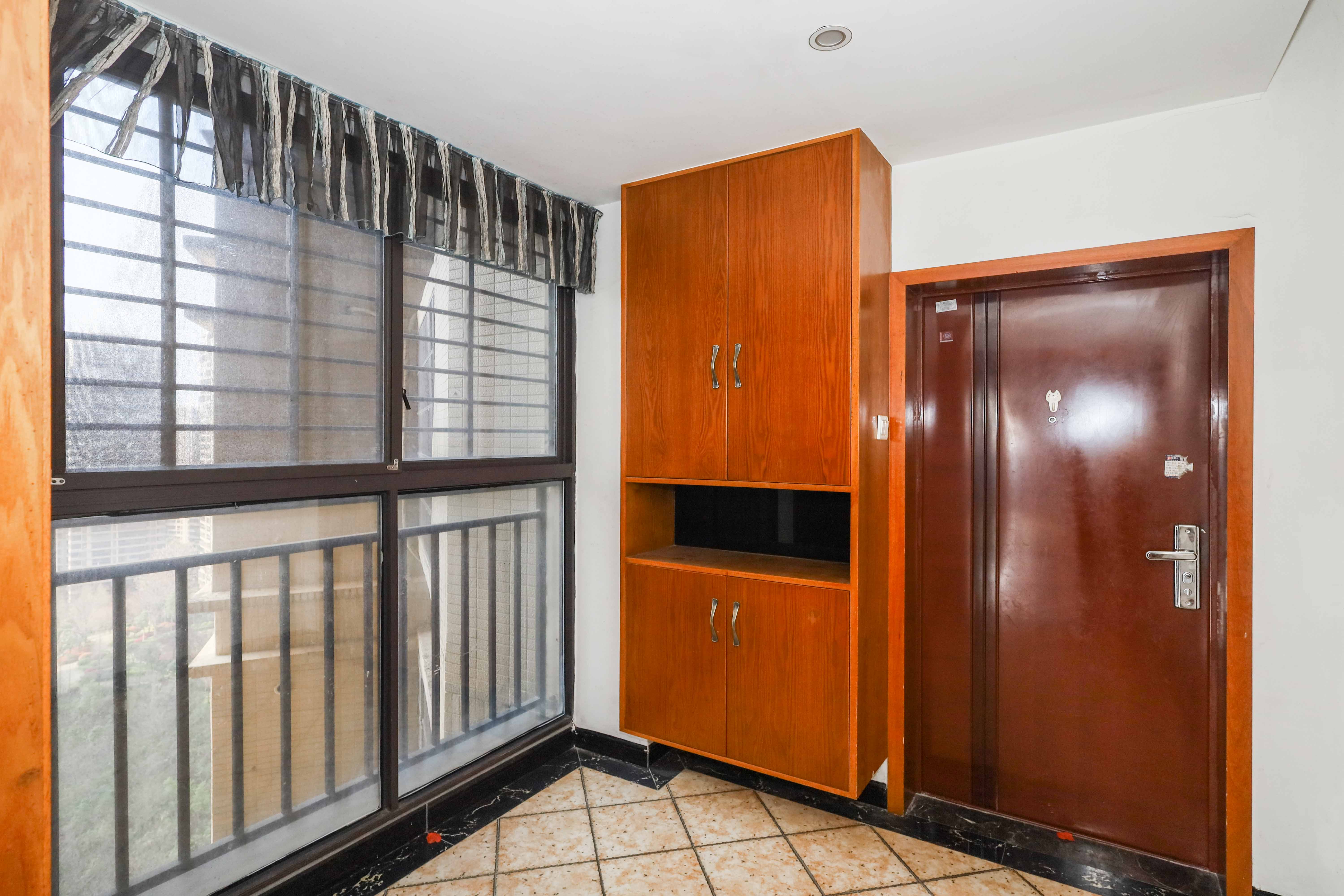 保利麓谷林语F区  3室2厅1卫    118.0万其他