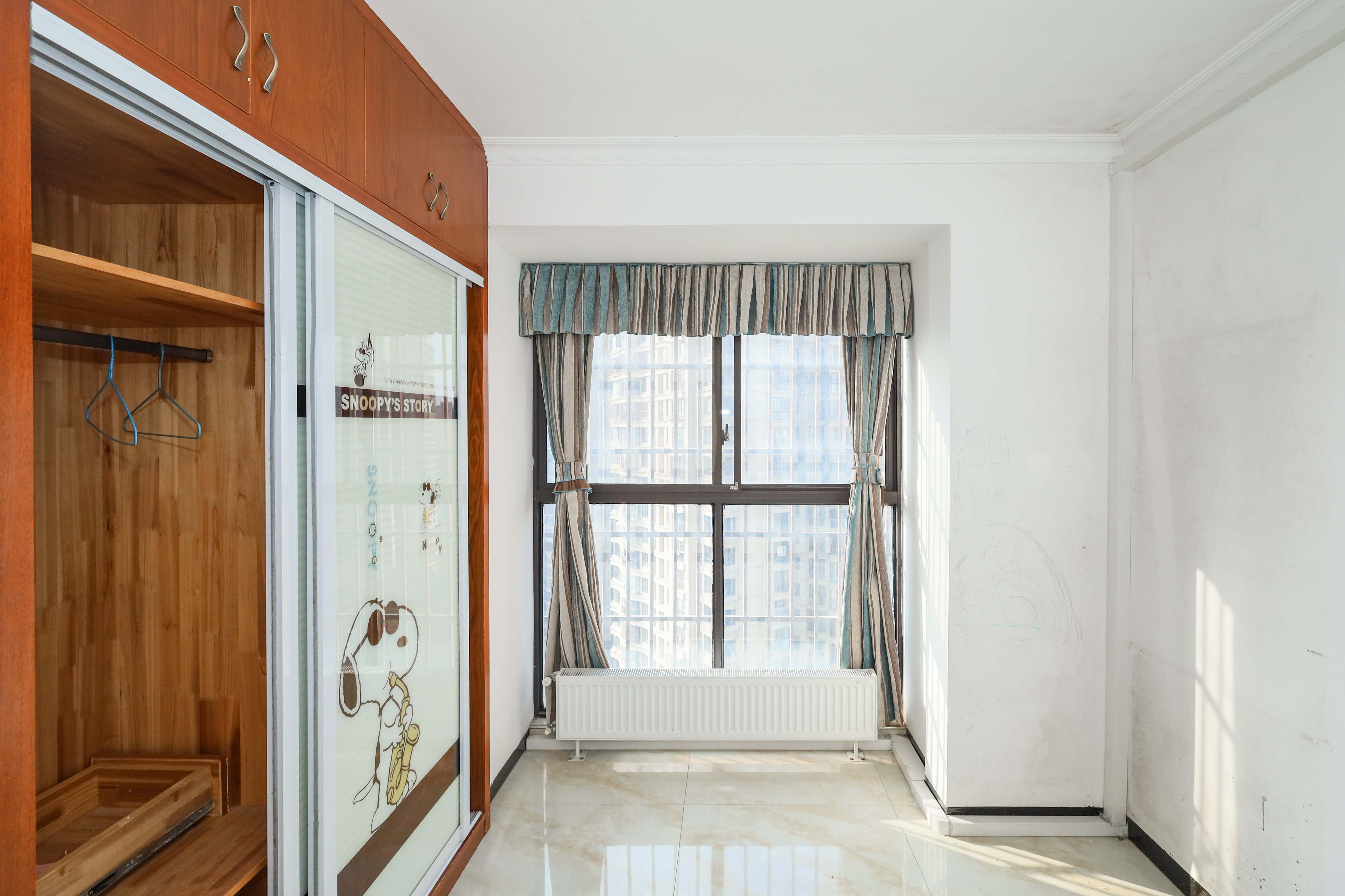 保利麓谷林语F区  3室2厅1卫    118.0万卧室