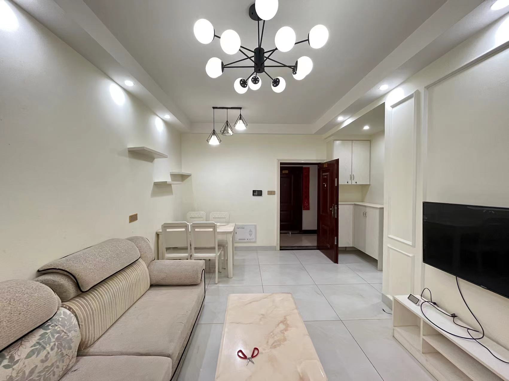 流金岁月-华晨国际 1室1厅1卫 41.0万 流金岁月-华晨国际 1室1厅1卫 41.0万室内图