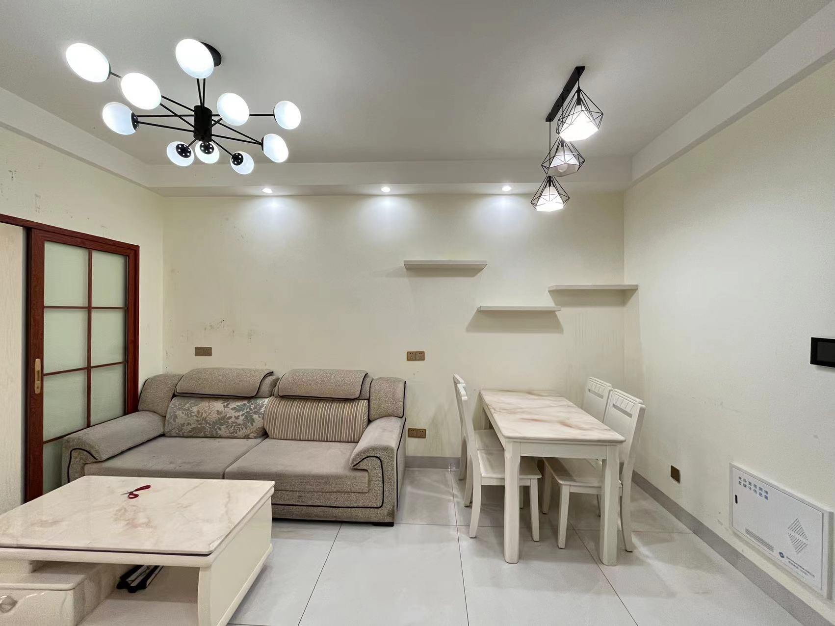 流金岁月-华晨国际 1室1厅1卫 41.0万 流金岁月-华晨国际 1室1厅1卫 41.0万室内图