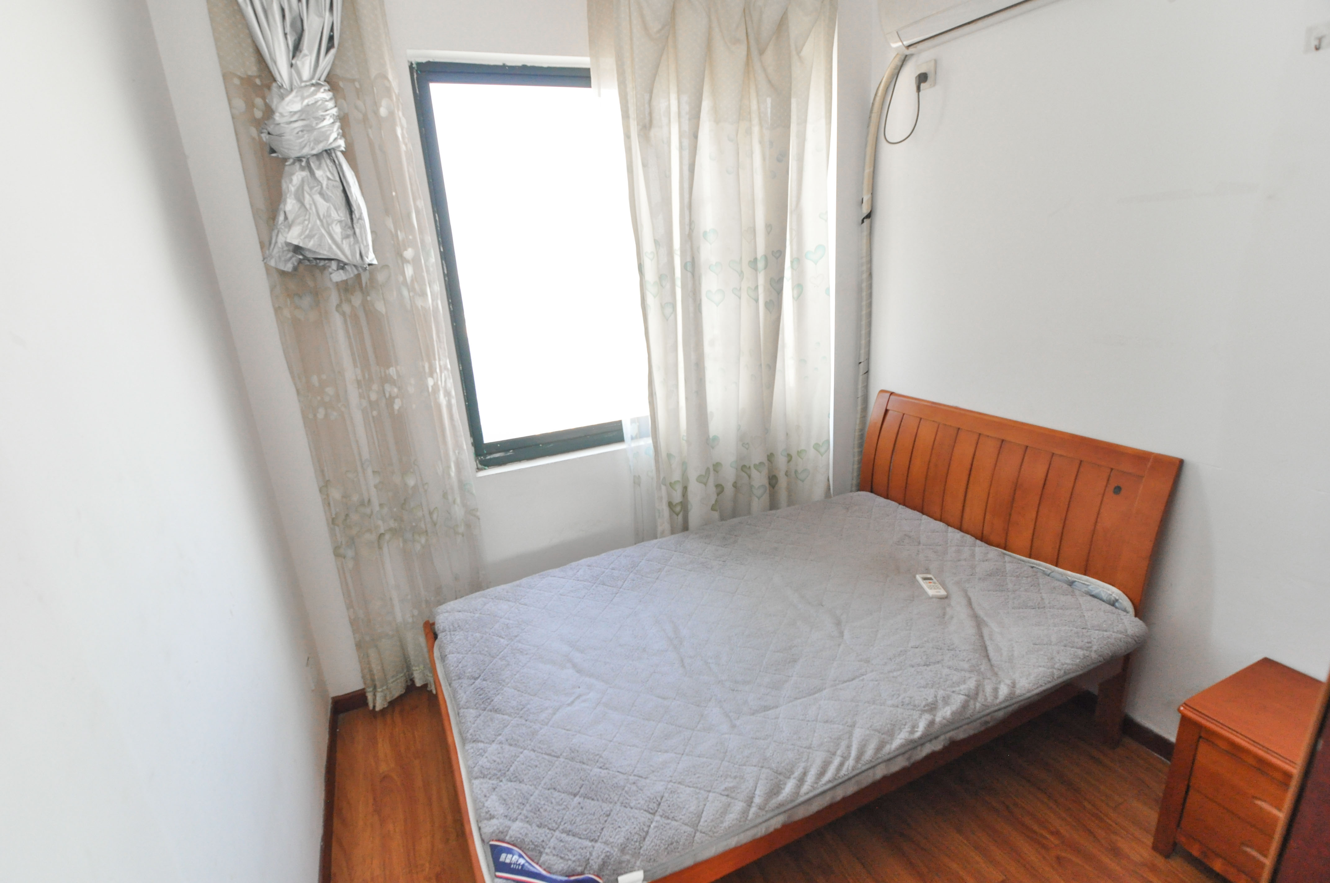 凯特梅溪紫郡  4室2厅2卫    85.0万 凯特梅溪紫郡  4室2厅2卫    85.0万卧室