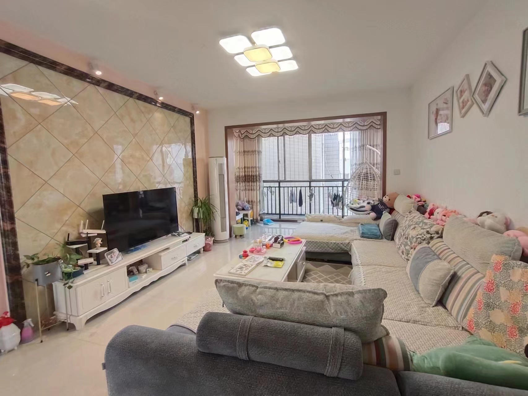 印象华都 3室2厅2卫 48.0万 印象华都 3室2厅2卫 48.0万室内图