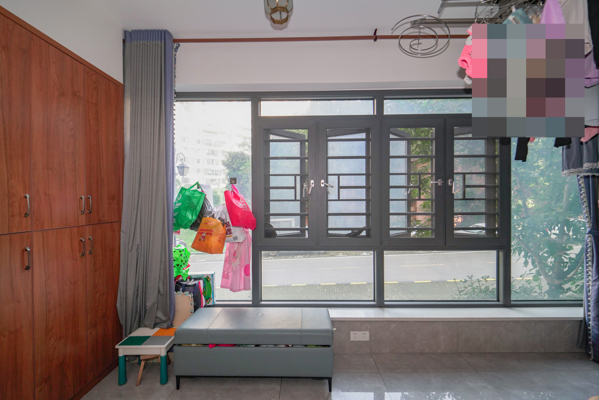 中粮鸿云 3室2厅2卫 76.0万 中粮鸿云 3室2厅2卫 76.0万阳台