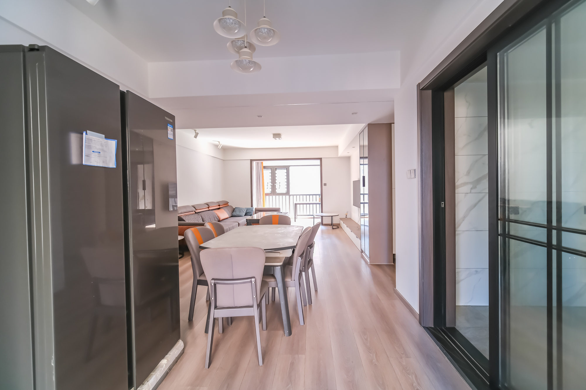 三一街区 4室2厅2卫 135.62万 三一街区 4室2厅2卫 135.62万其他