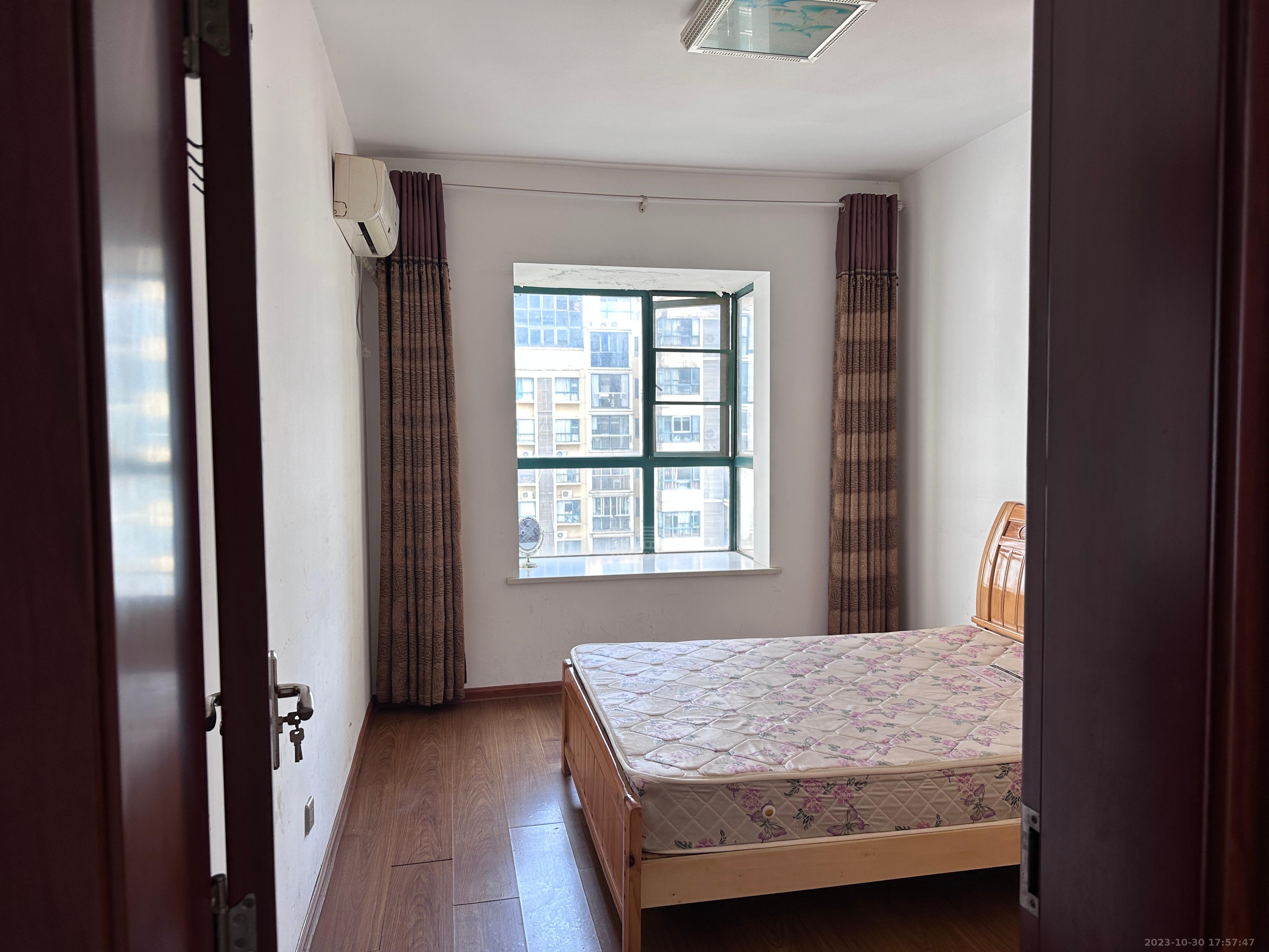 福泰国际  3室2厅2卫    85.0万 福泰国际  3室2厅2卫    85.0万室内图