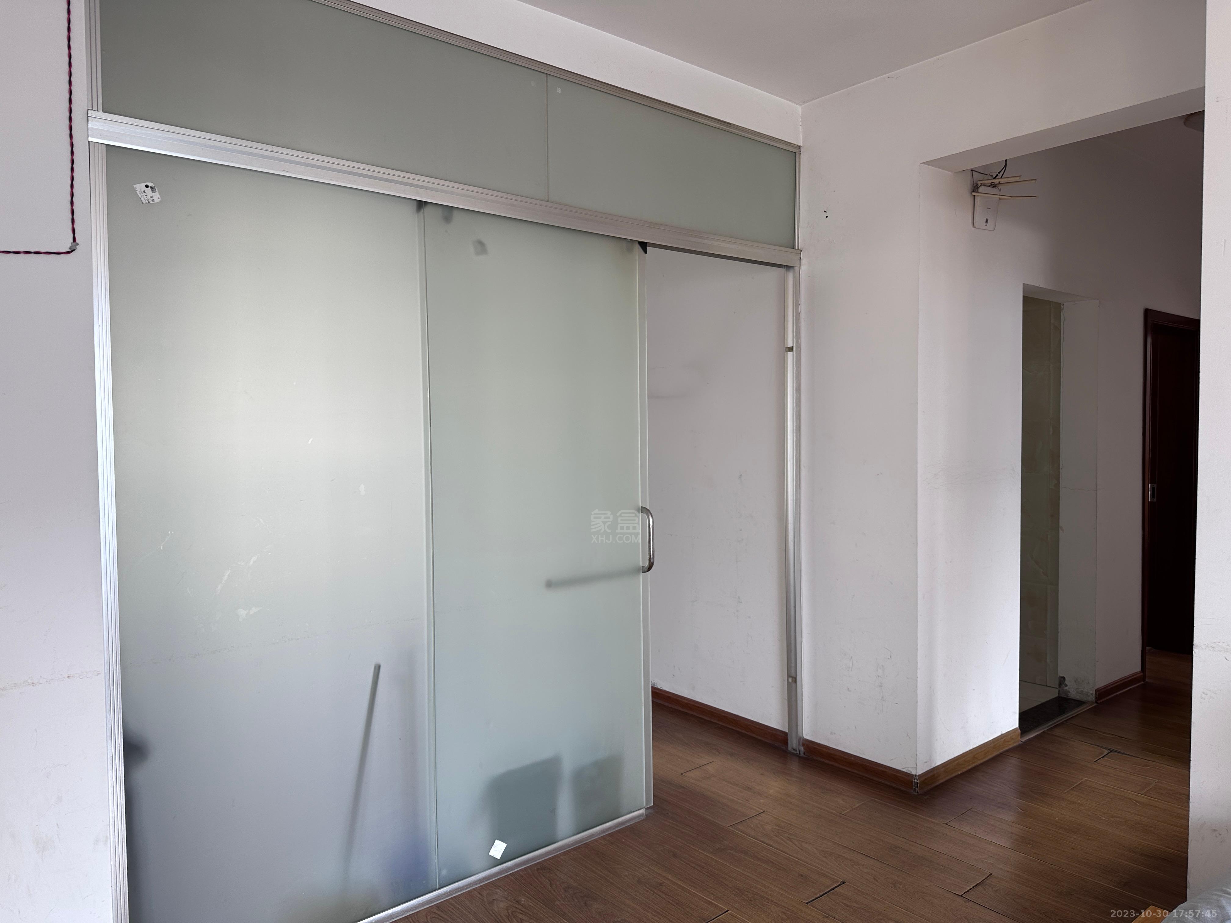 福泰国际  3室2厅2卫    85.0万 福泰国际  3室2厅2卫    85.0万室内图