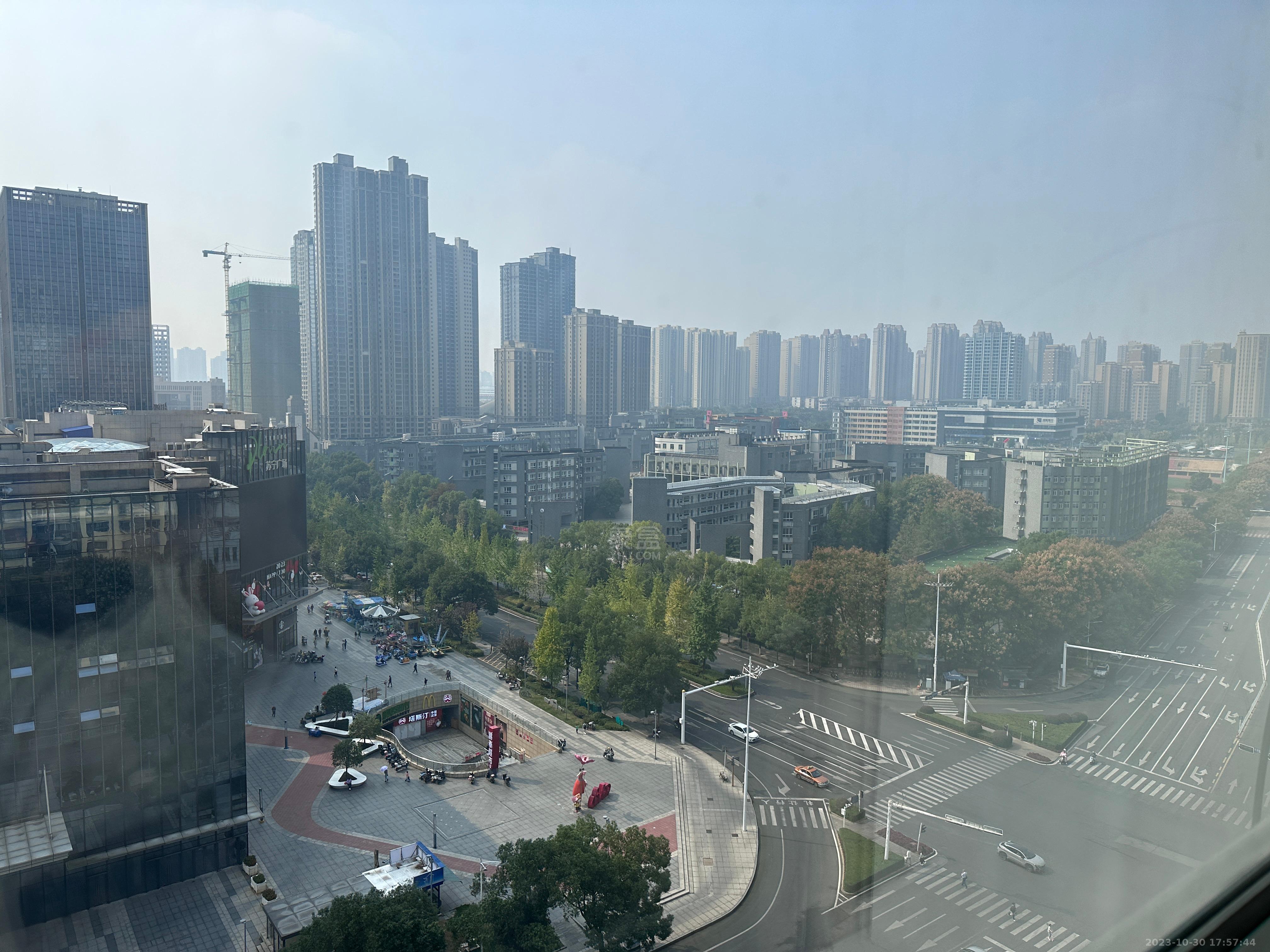 福泰国际  3室2厅2卫    85.0万 福泰国际  3室2厅2卫    85.0万室内图