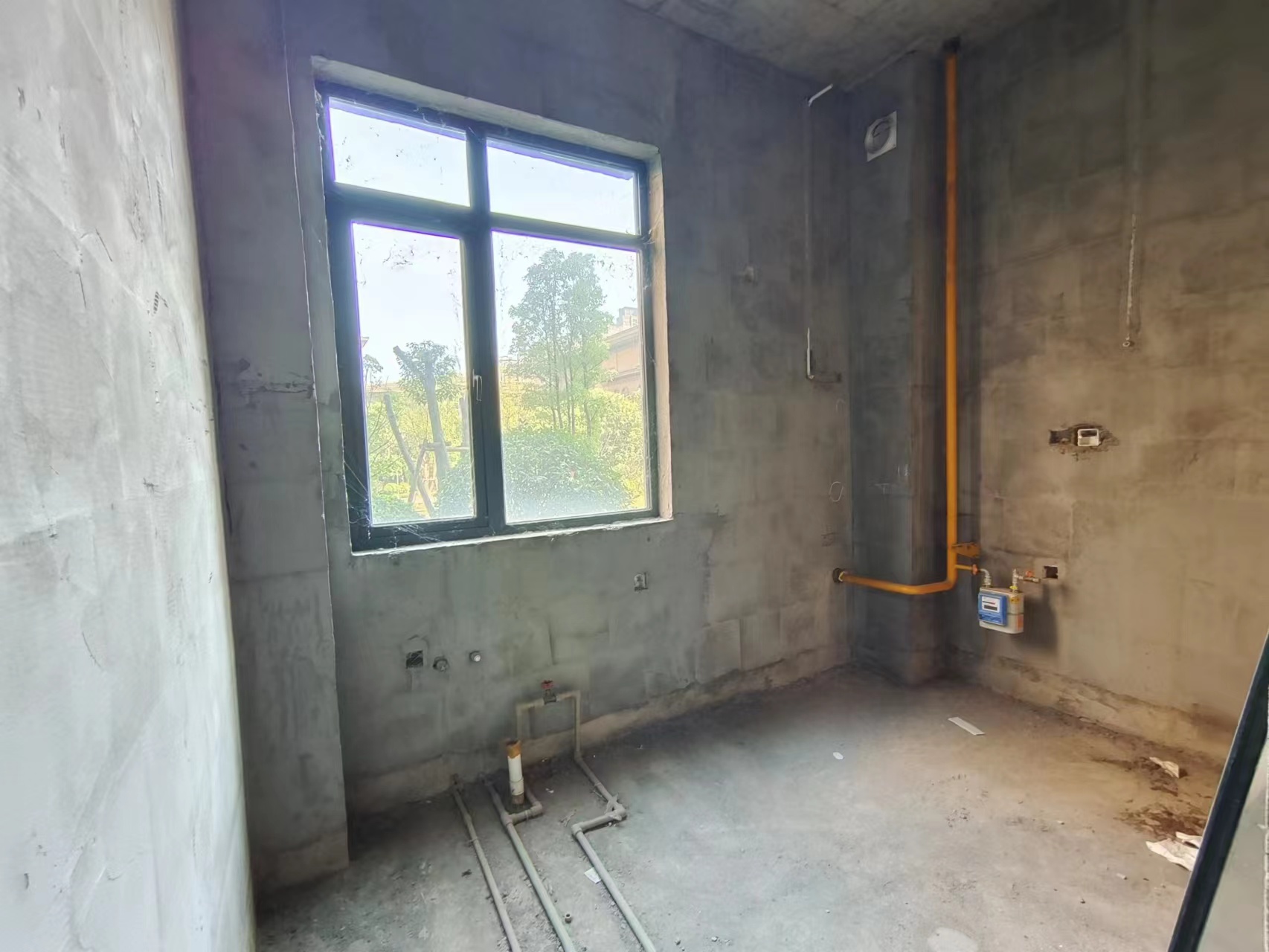 恒大华府  3室2厅2卫    100.0万 恒大华府  3室2厅2卫    100.0万室内图