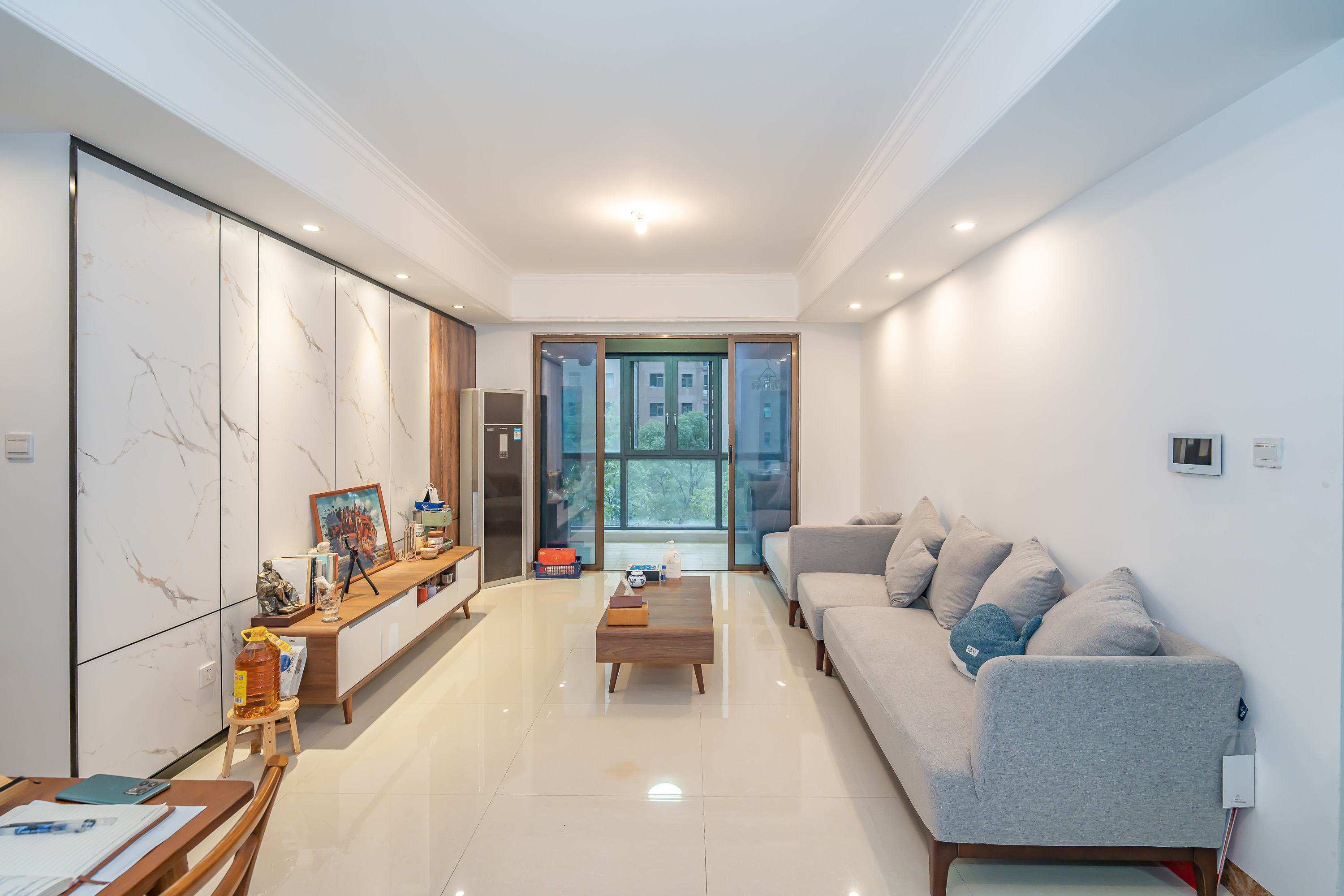 江山帝景哈佛  3室2厅2卫    123.1万客厅