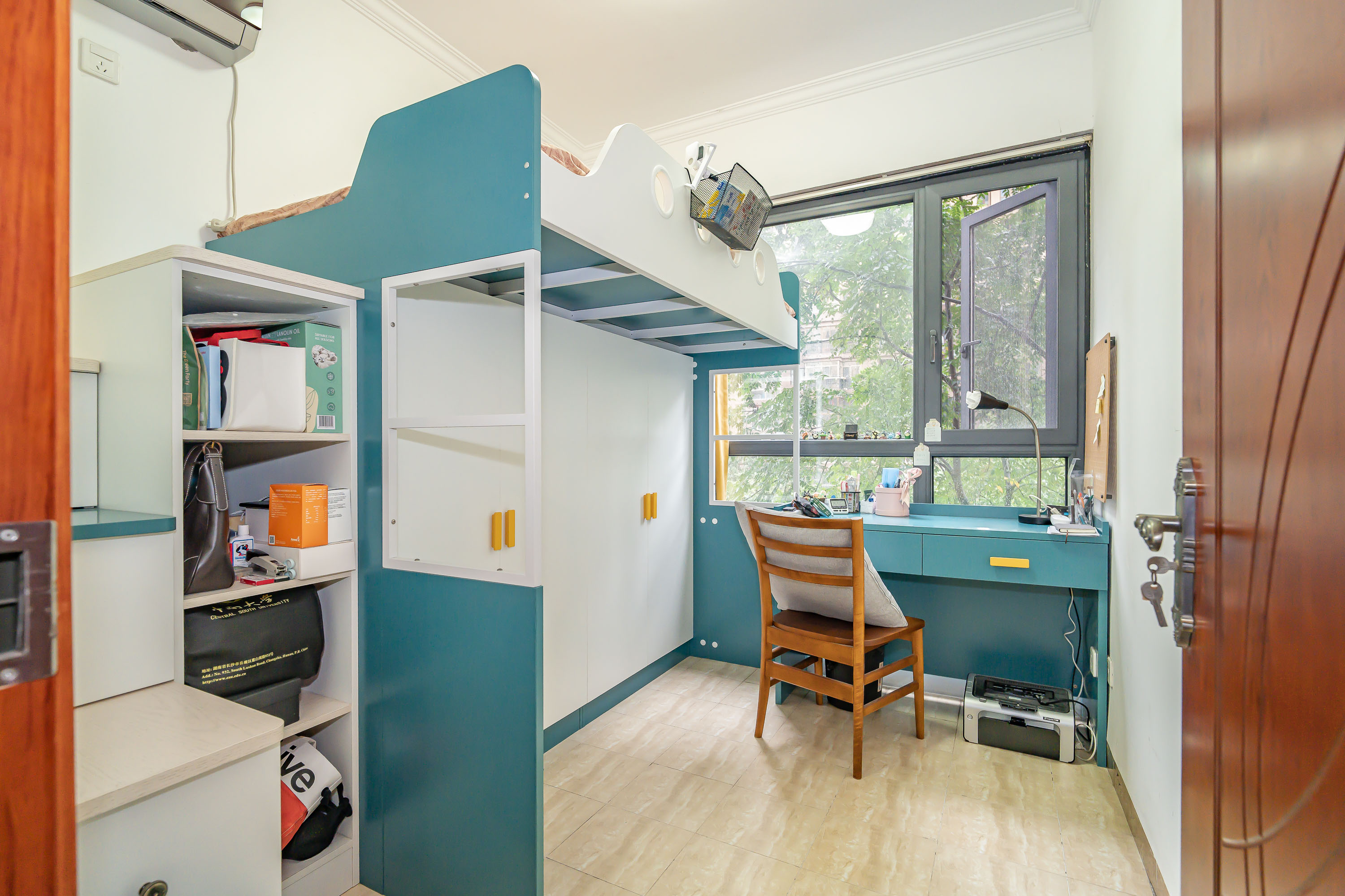 江山帝景哈佛  3室2厅2卫    123.1万卧室