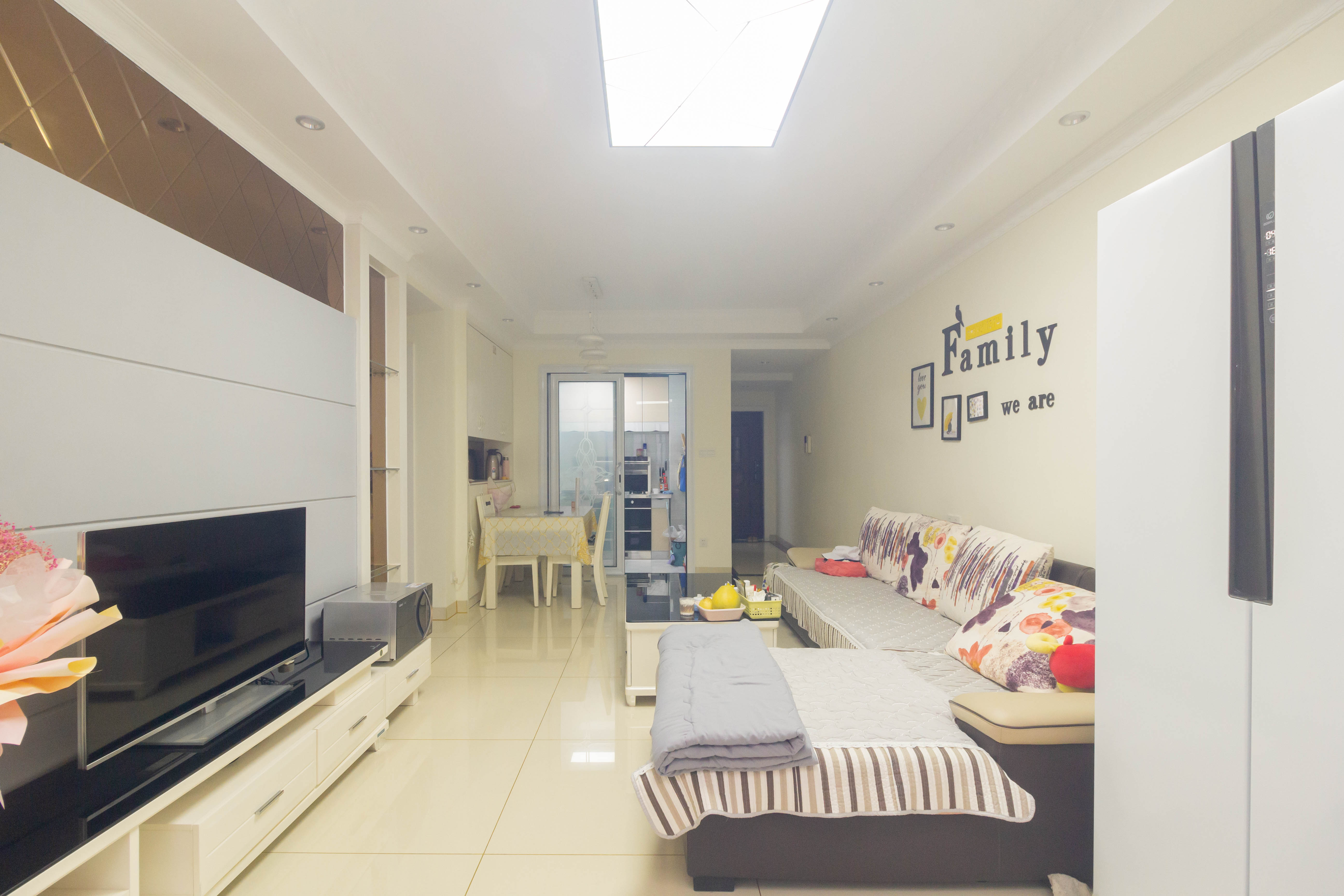 海德公园  3室2厅1卫    69.8万 海德公园  3室2厅1卫    69.8万客厅