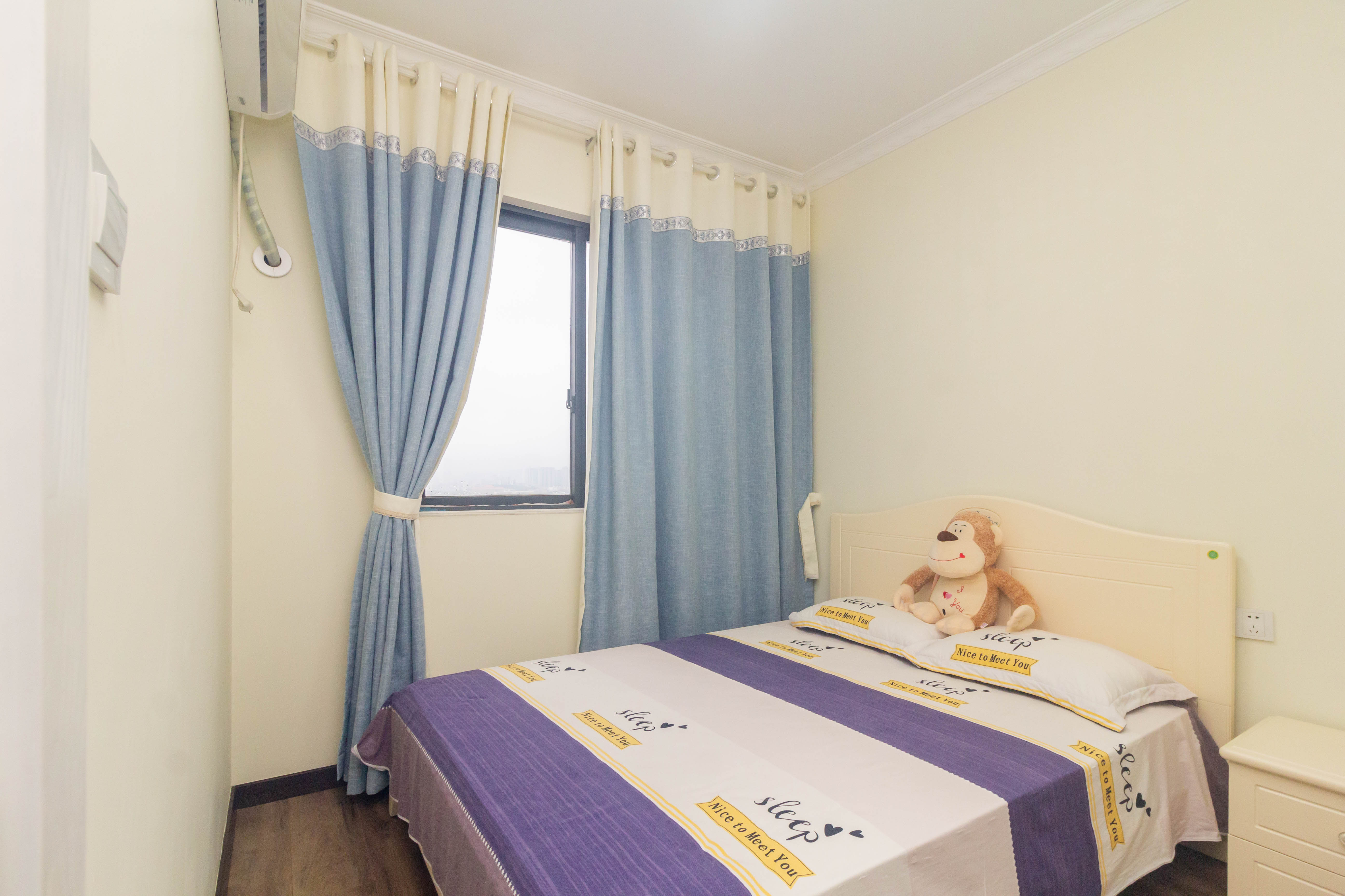 海德公园  3室2厅1卫    69.8万 海德公园  3室2厅1卫    69.8万卧室