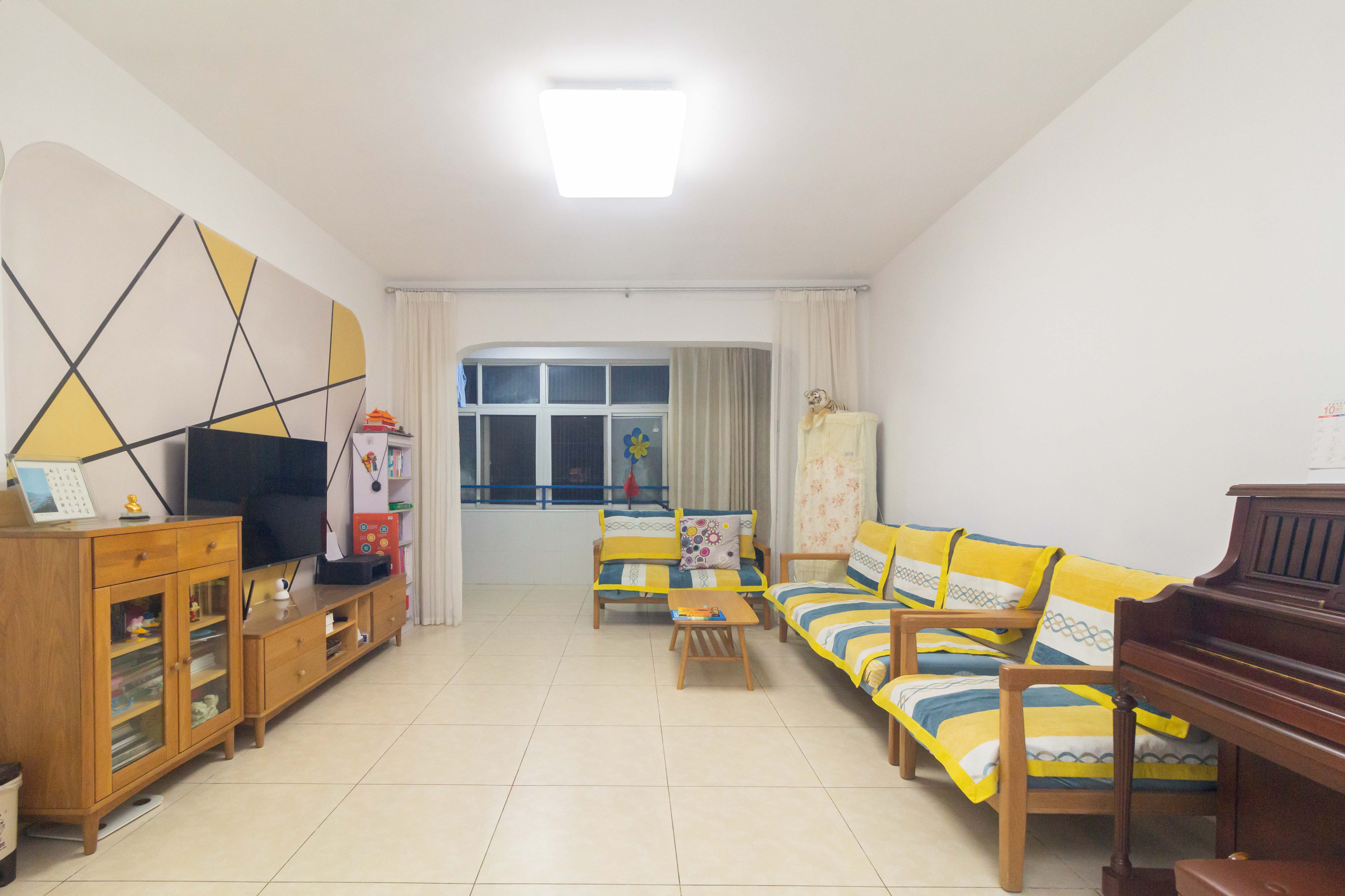 未来蜂巢  3室2厅2卫    75.0万