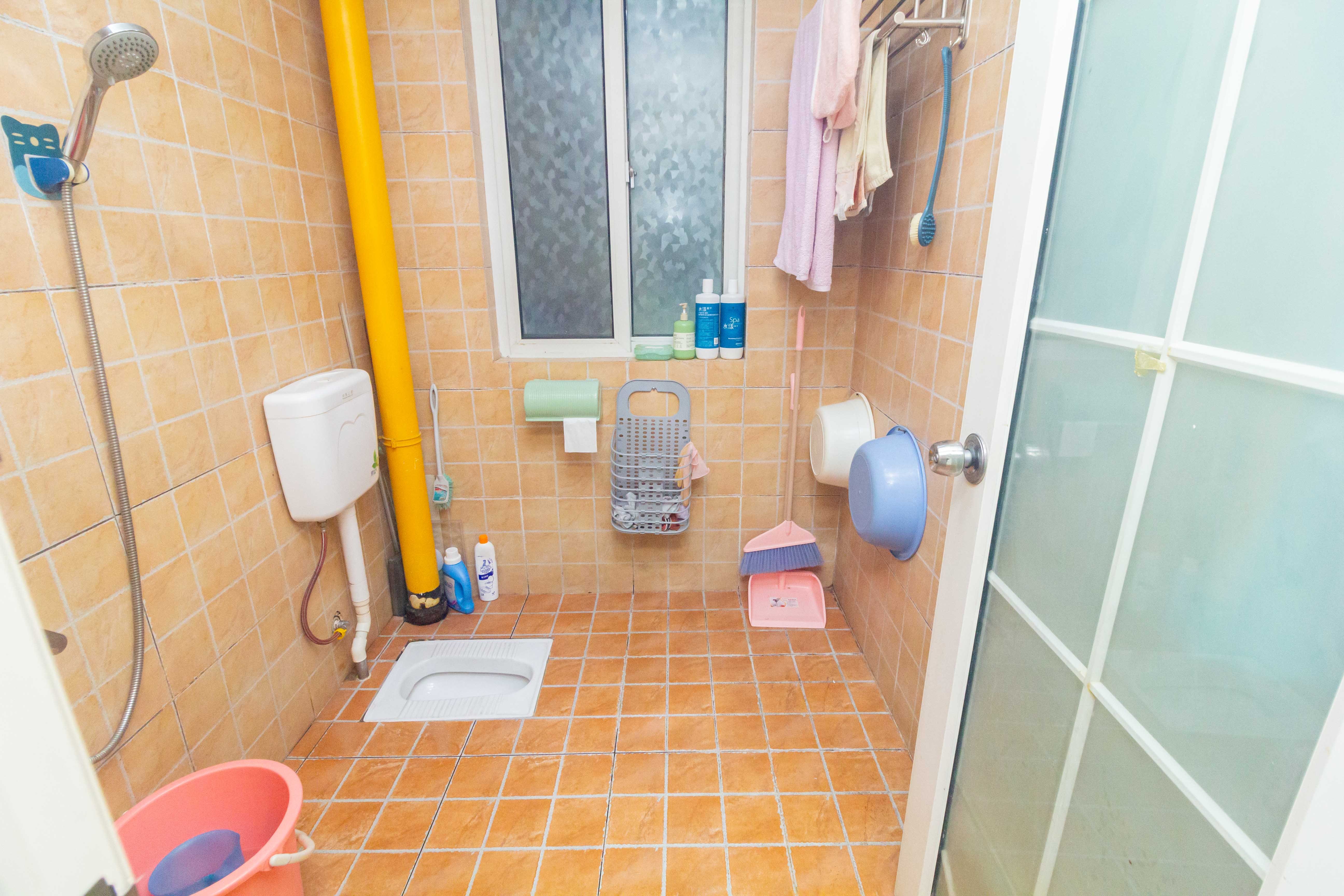 未来蜂巢  3室2厅2卫    74.0万卫生间