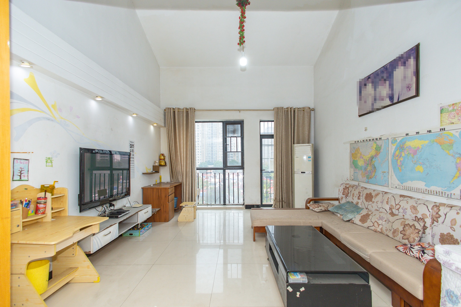 美林水郡  3室2厅2卫    82.2万 美林水郡  3室2厅2卫    82.2万客厅