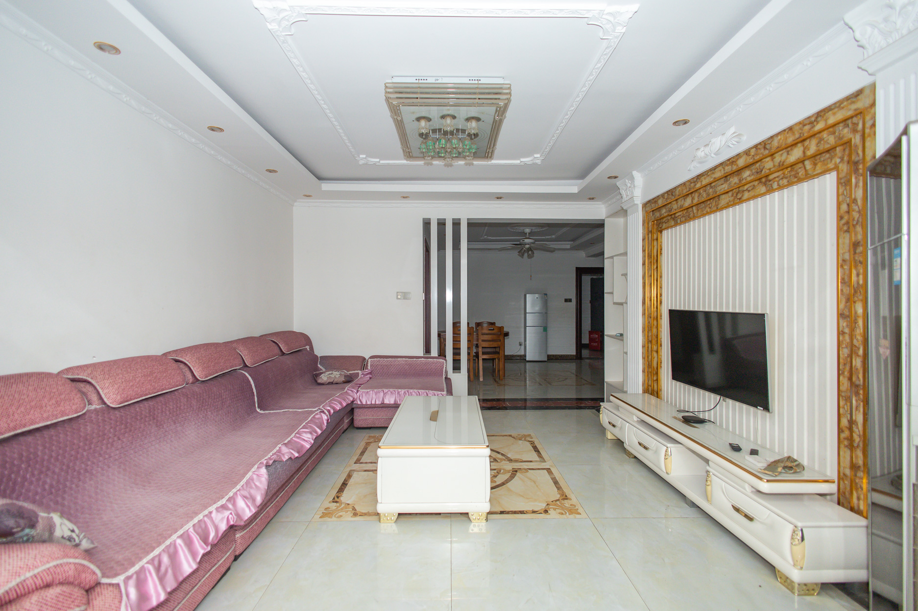 长永佳苑 2室2厅1卫 50.8万 长永佳苑 2室2厅1卫 50.8万客厅