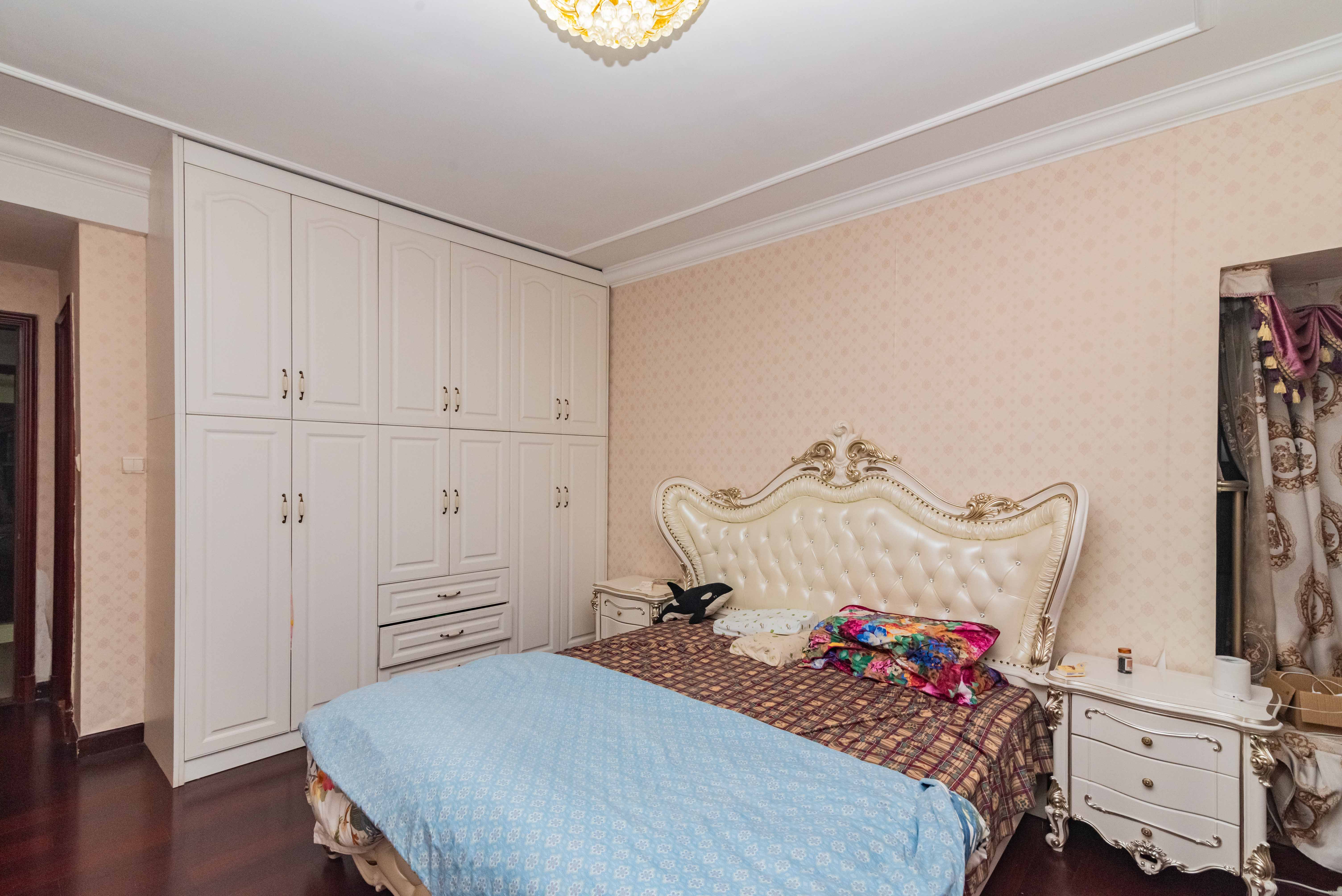 恒大雅苑  3室2厅2卫    115.0万 恒大雅苑  3室2厅2卫    115.0万卧室