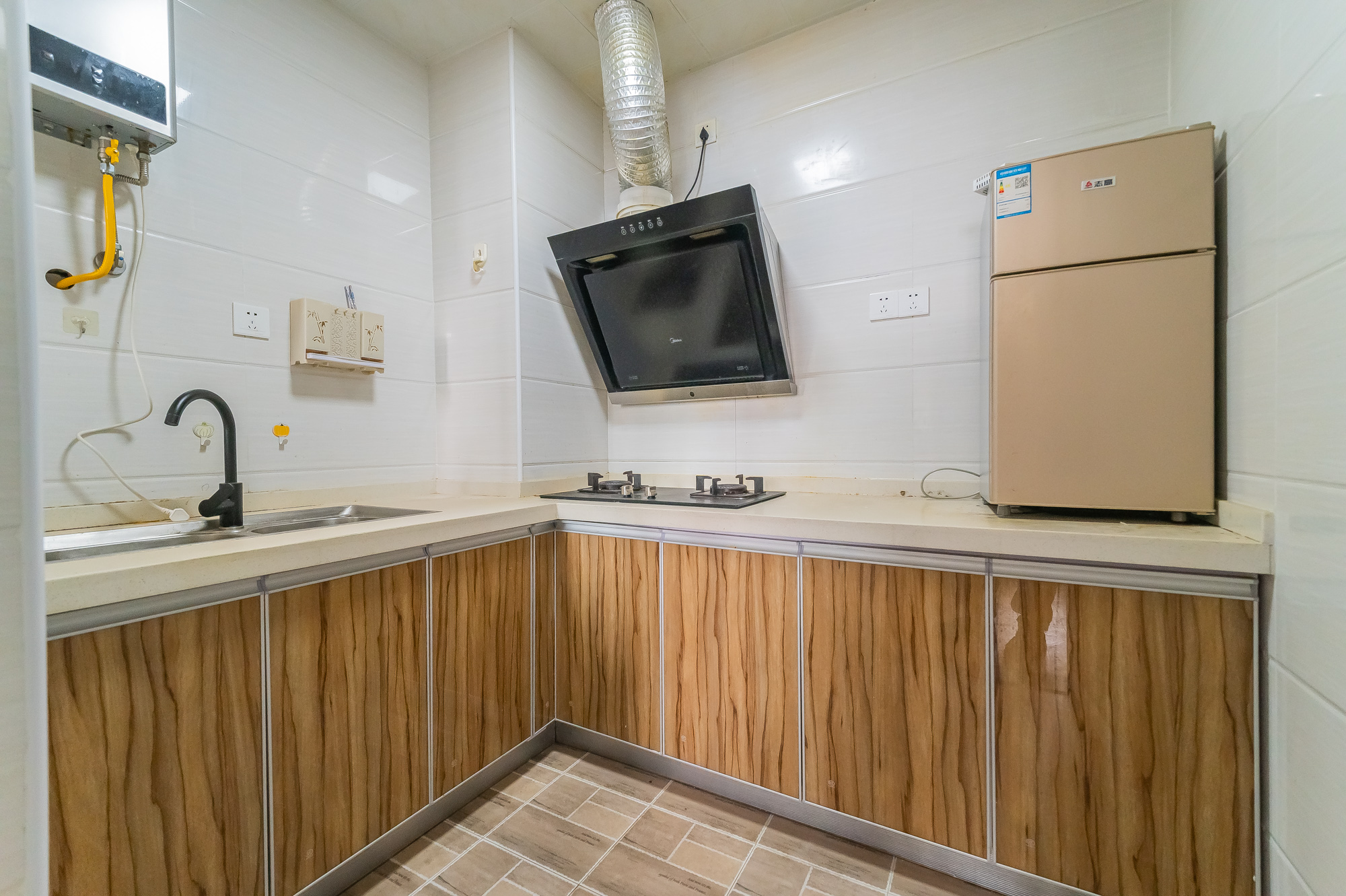 蓝山郡 1室1厅1卫 32.0万 蓝山郡 1室1厅1卫 32.0万厨房