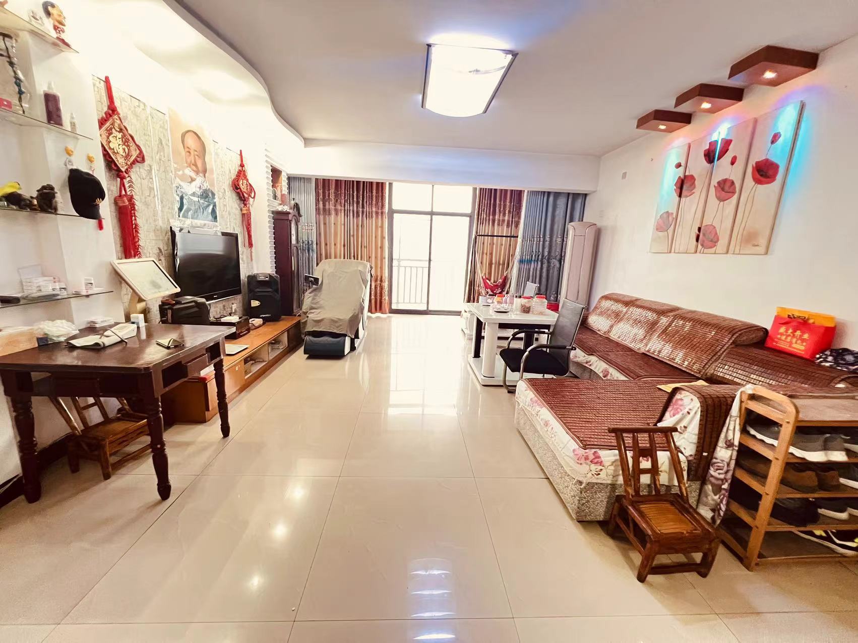 佳诚数码  3室2厅2卫    54.6万 佳诚数码  3室2厅2卫    54.6万室内图