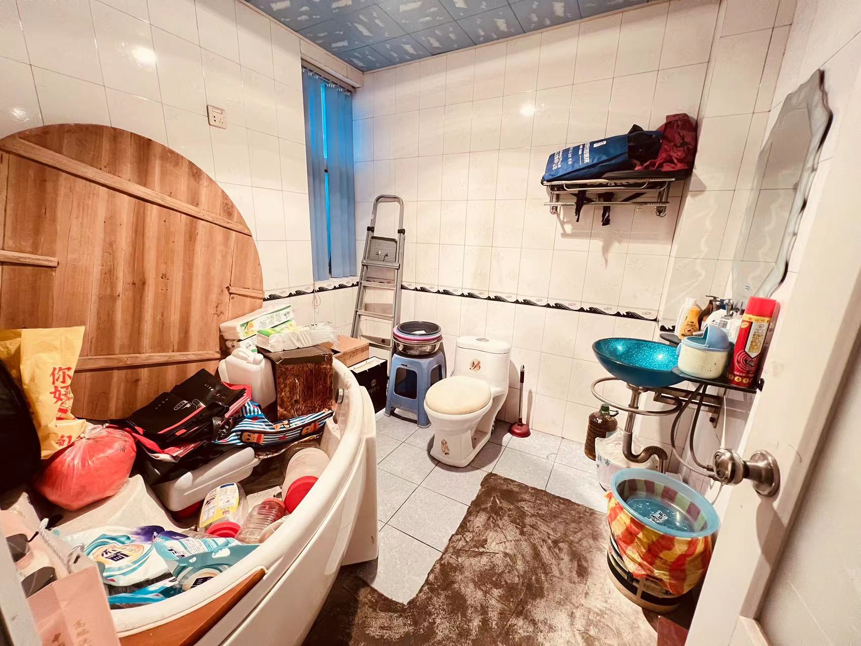 佳诚数码  3室2厅2卫    54.6万 佳诚数码  3室2厅2卫    54.6万室内图