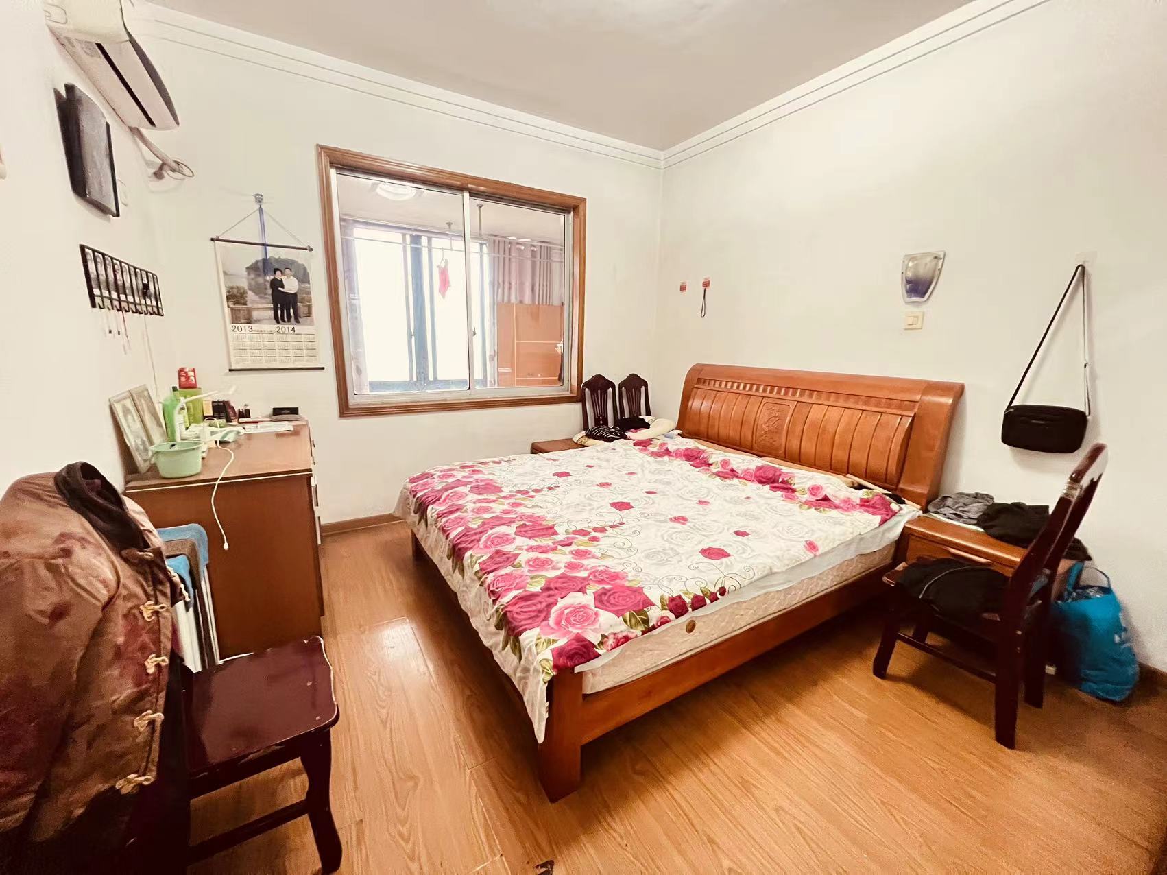 佳诚数码  3室2厅2卫    54.6万 佳诚数码  3室2厅2卫    54.6万室内图