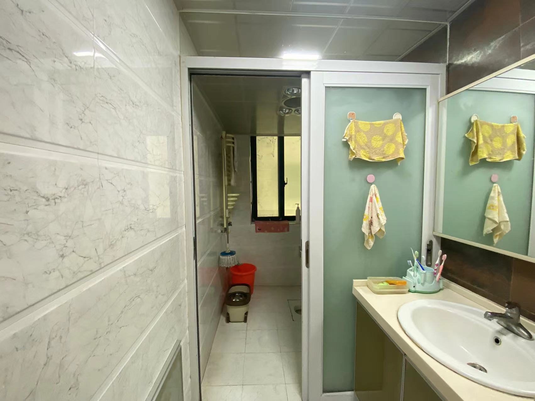 经世皇城 3室2厅2卫 65.8万 经世皇城 3室2厅2卫 65.8万室内图