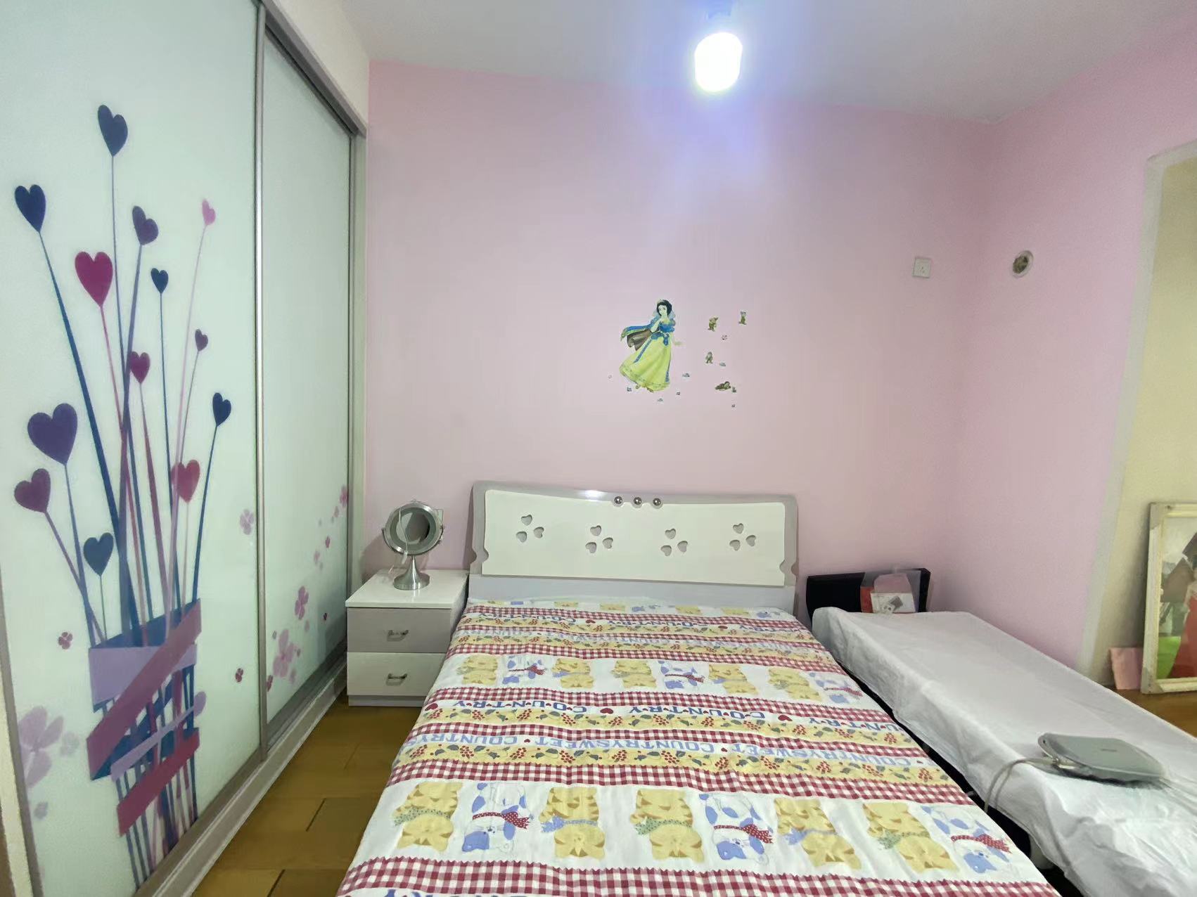 经世皇城 3室2厅2卫 65.8万 经世皇城 3室2厅2卫 65.8万室内图