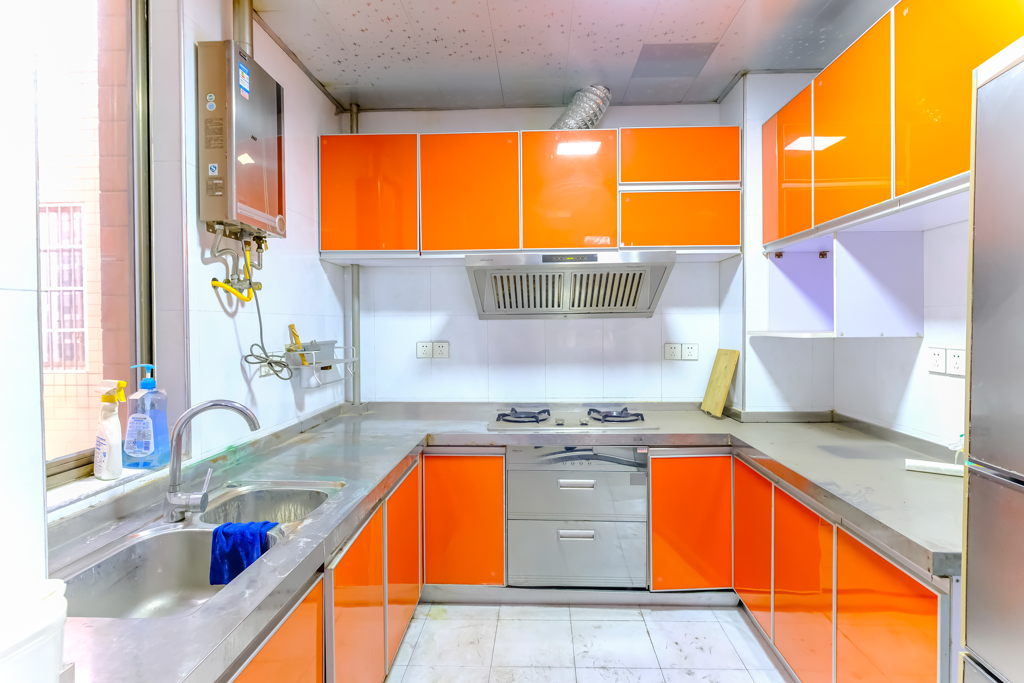 蟠龙欣苑 3室2厅2卫 68.8万 蟠龙欣苑 3室2厅2卫 68.8万厨房