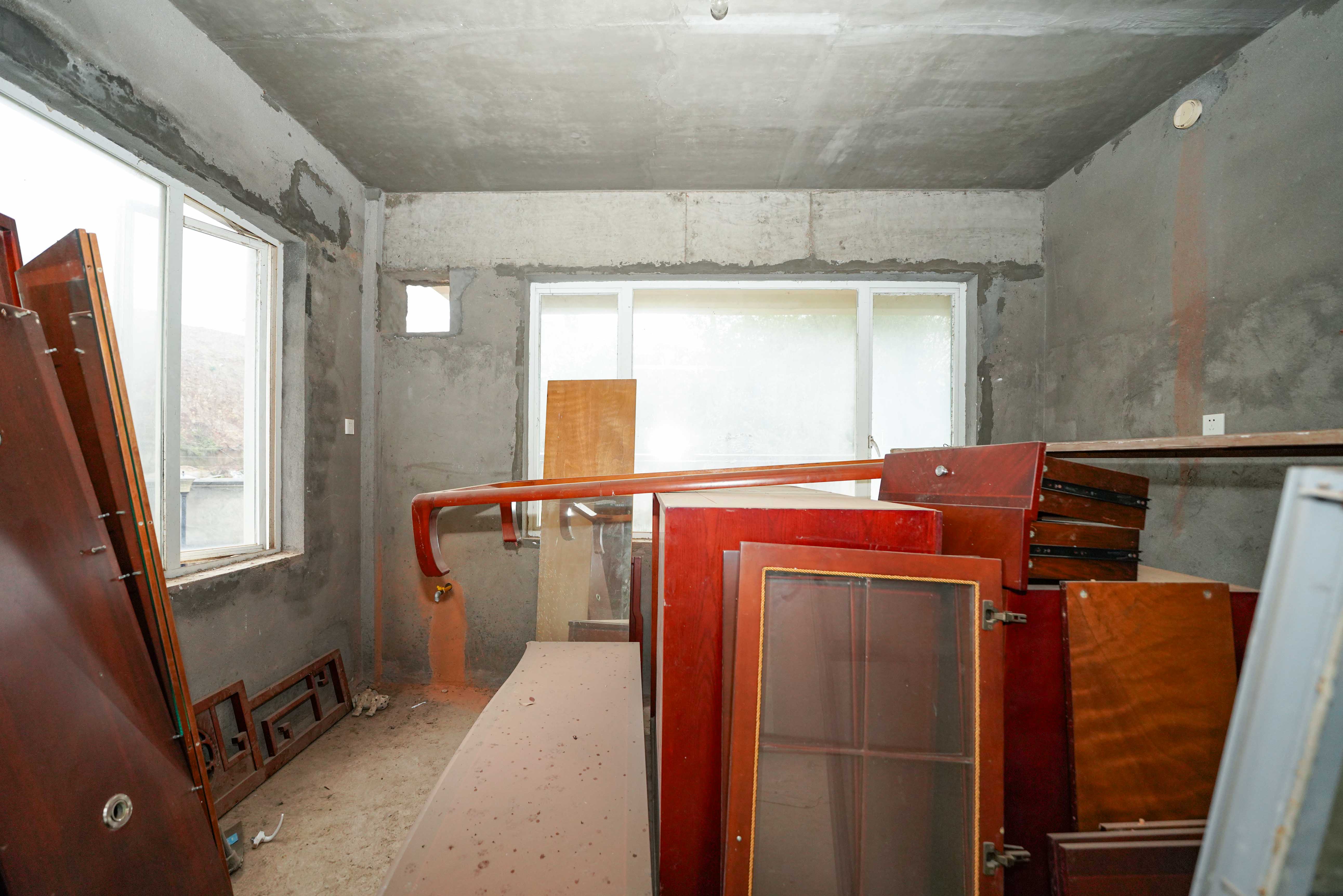 比华利山  5室2厅4卫    318.0万 比华利山  5室2厅4卫    318.0万厨房