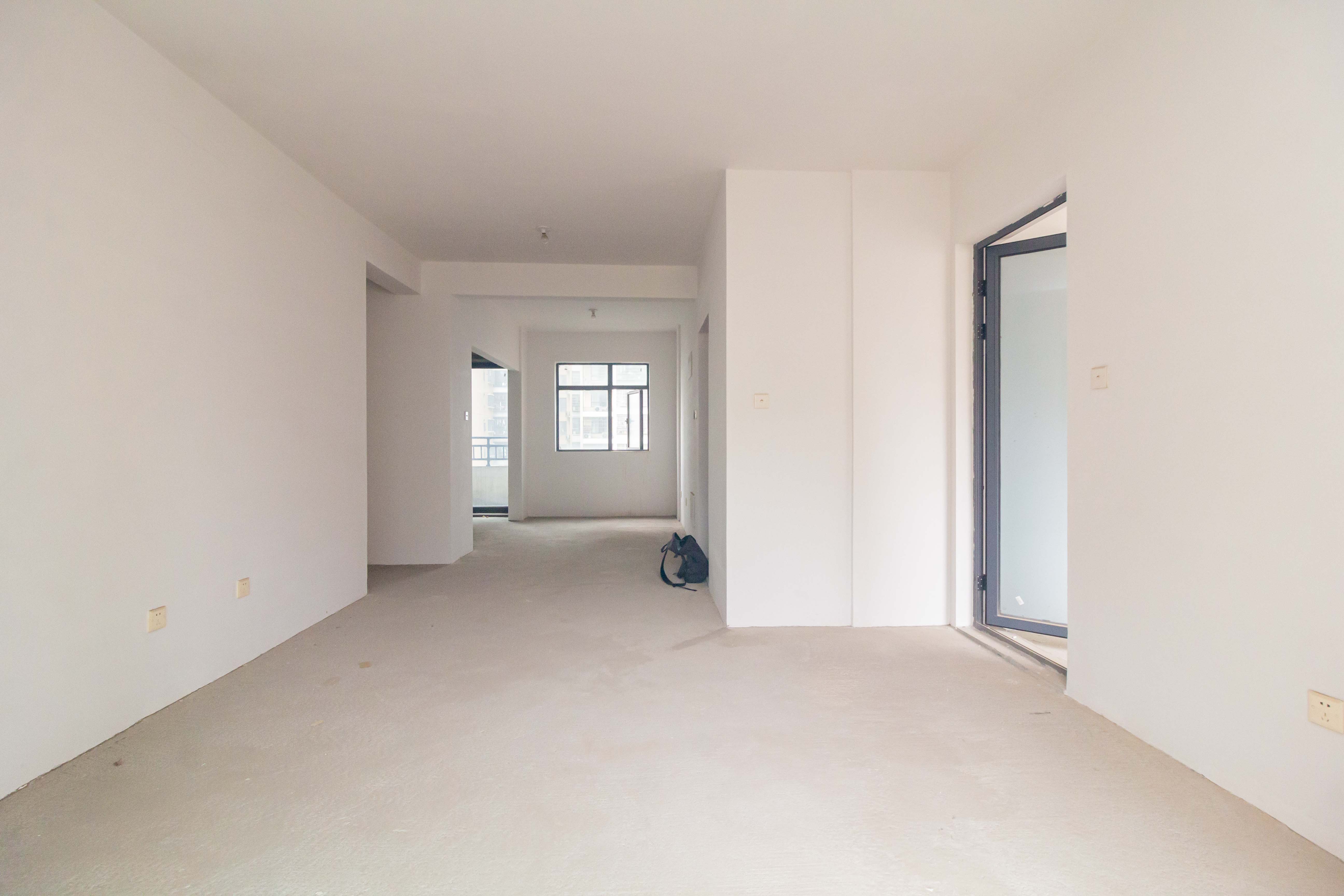 中国铁建国际城二期 4室2厅2卫 101.98万 中国铁建国际城二期 4室2厅2卫 101.98万客厅