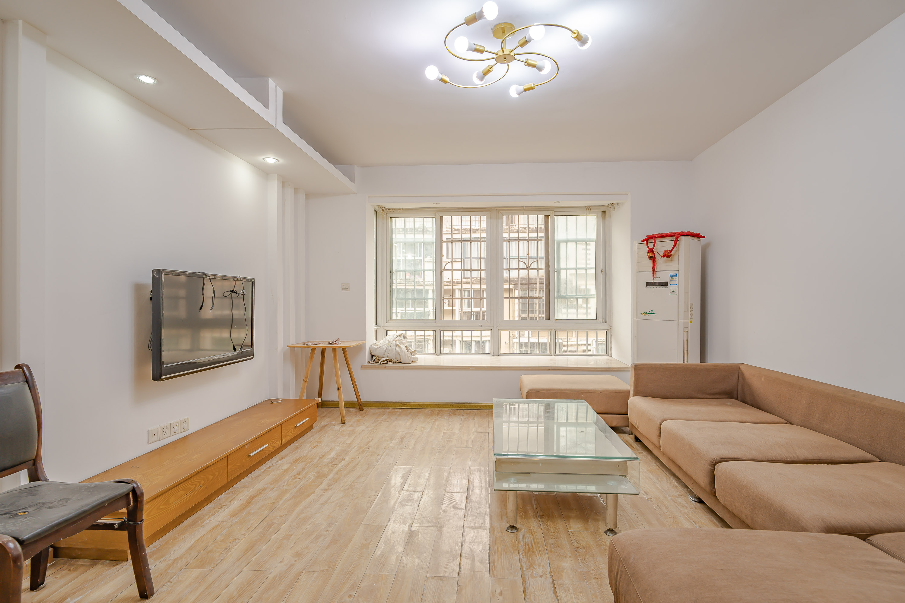 枫华府第  3室2厅2卫    60.0万 枫华府第  3室2厅2卫    60.0万