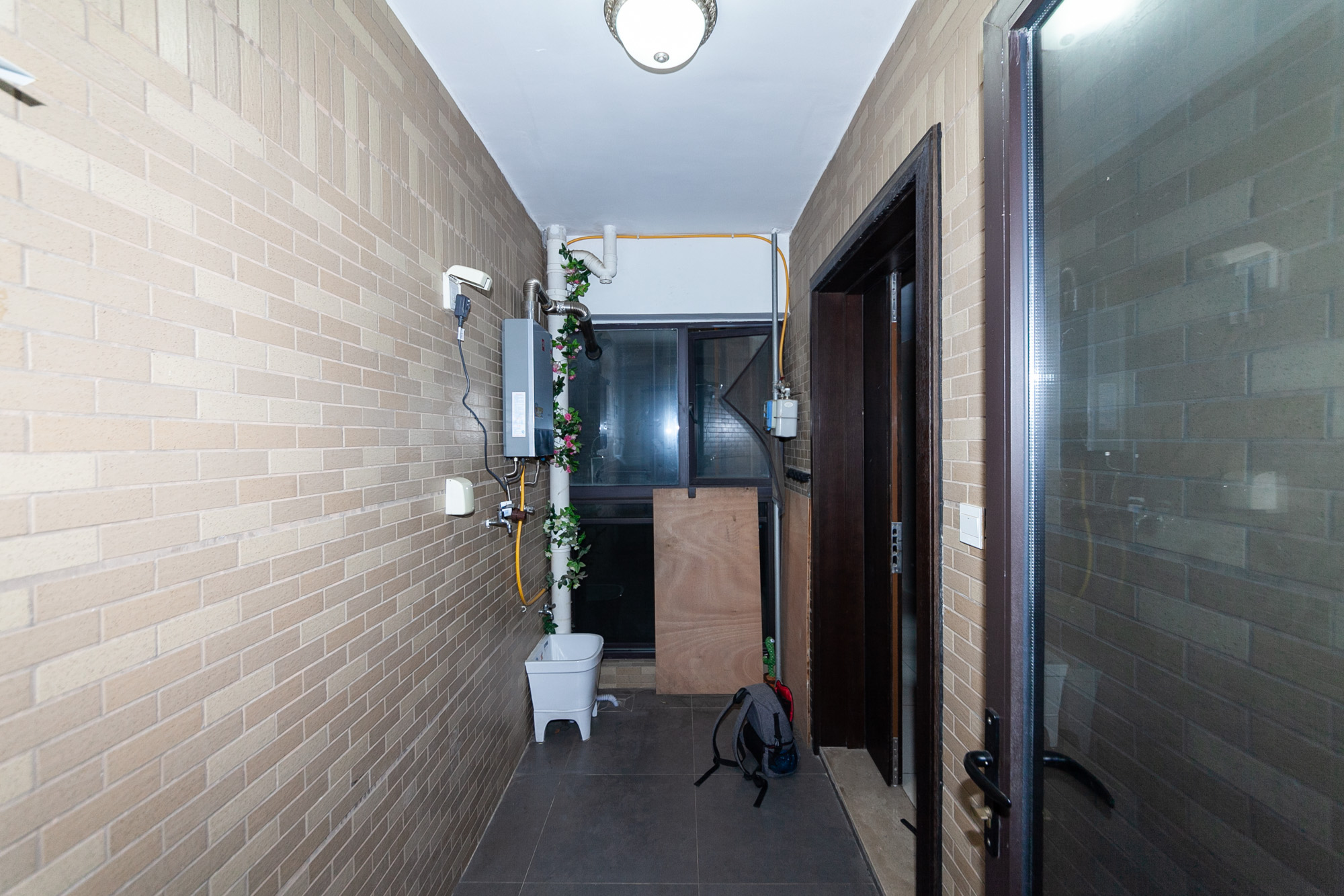 时代倾城一期  3室2厅1卫    107.0万其他