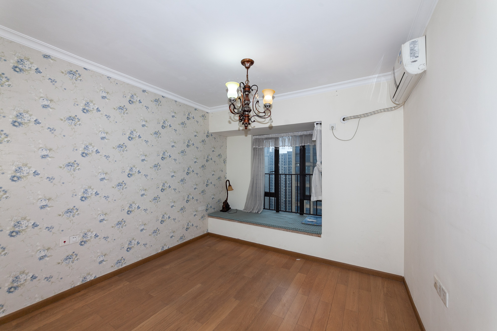 时代倾城一期  3室2厅1卫    107.0万卧室