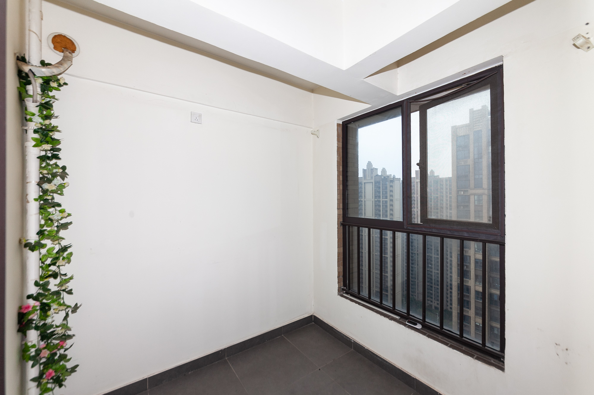 时代倾城一期  3室2厅1卫    107.0万阳台