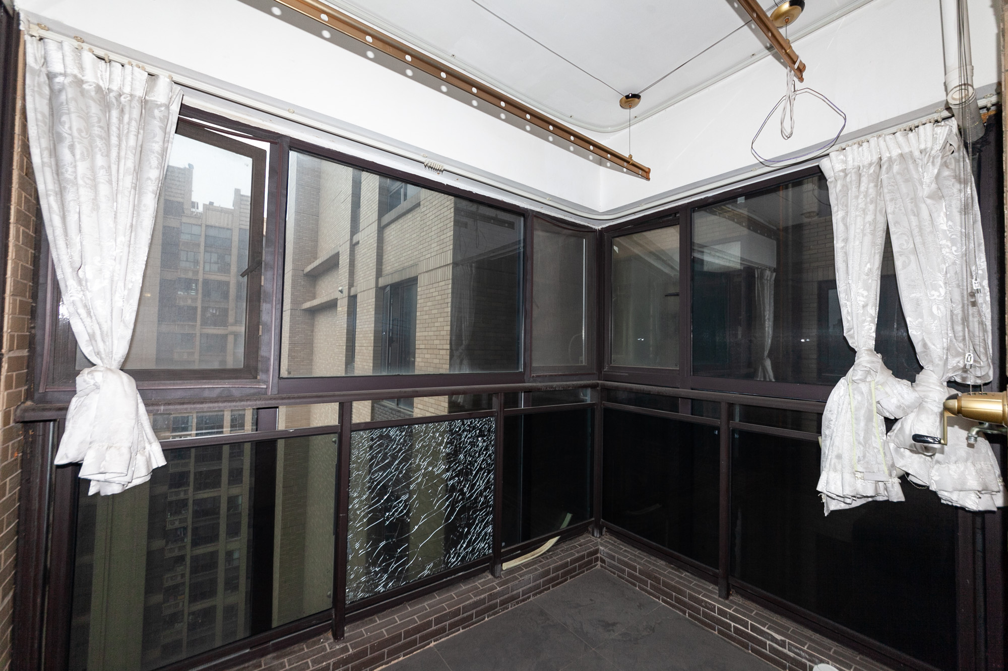 时代倾城一期  3室2厅1卫    107.0万阳台