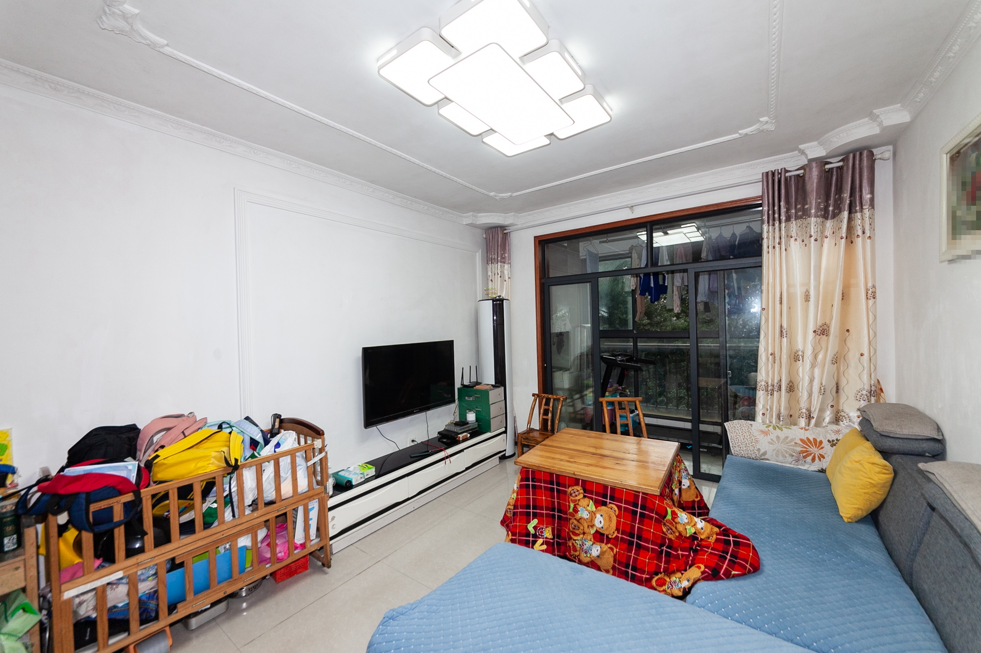 盛腾学林西岸  2室2厅1卫    58.2万 盛腾学林西岸  2室2厅1卫    58.2万客厅