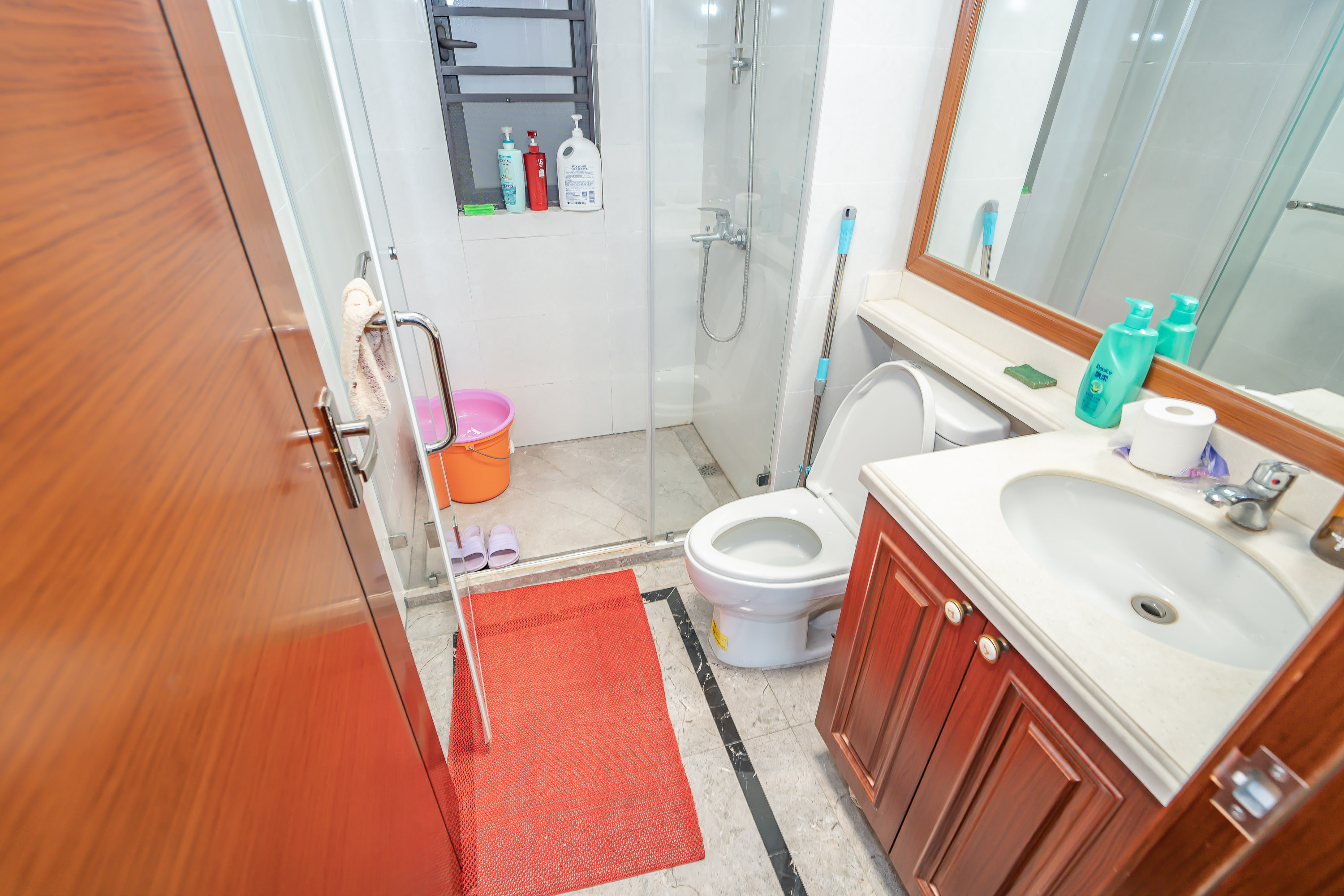 中海国际五期 3室2厅2卫 88.0万 中海国际五期 3室2厅2卫 88.0万卫生间