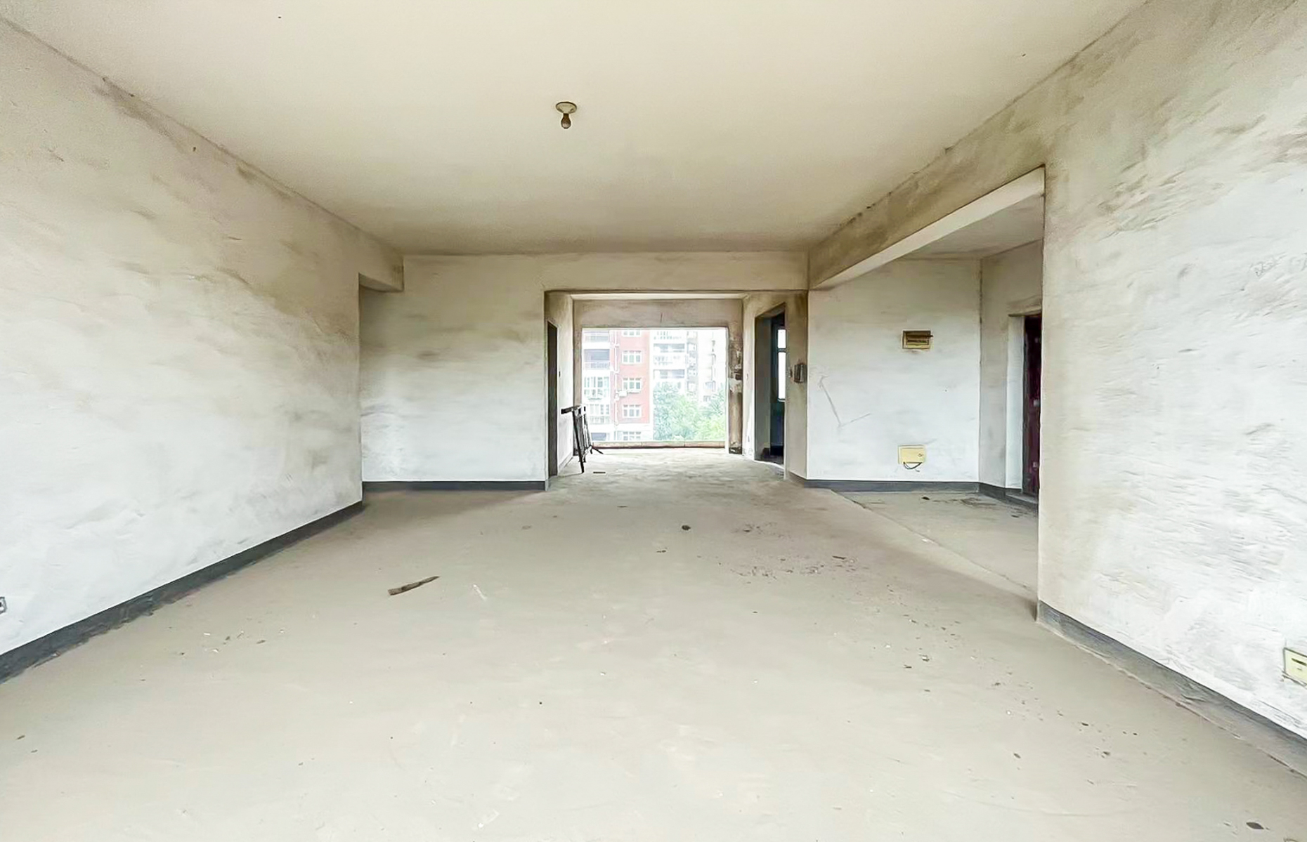 淞雅苑  4室2厅2卫    135.0万 淞雅苑  4室2厅2卫    135.0万客厅