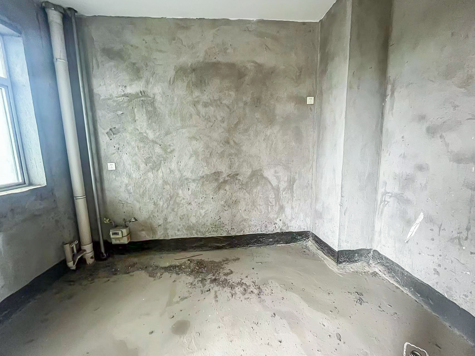 淞雅苑  4室2厅2卫    135.0万 淞雅苑  4室2厅2卫    135.0万厨房