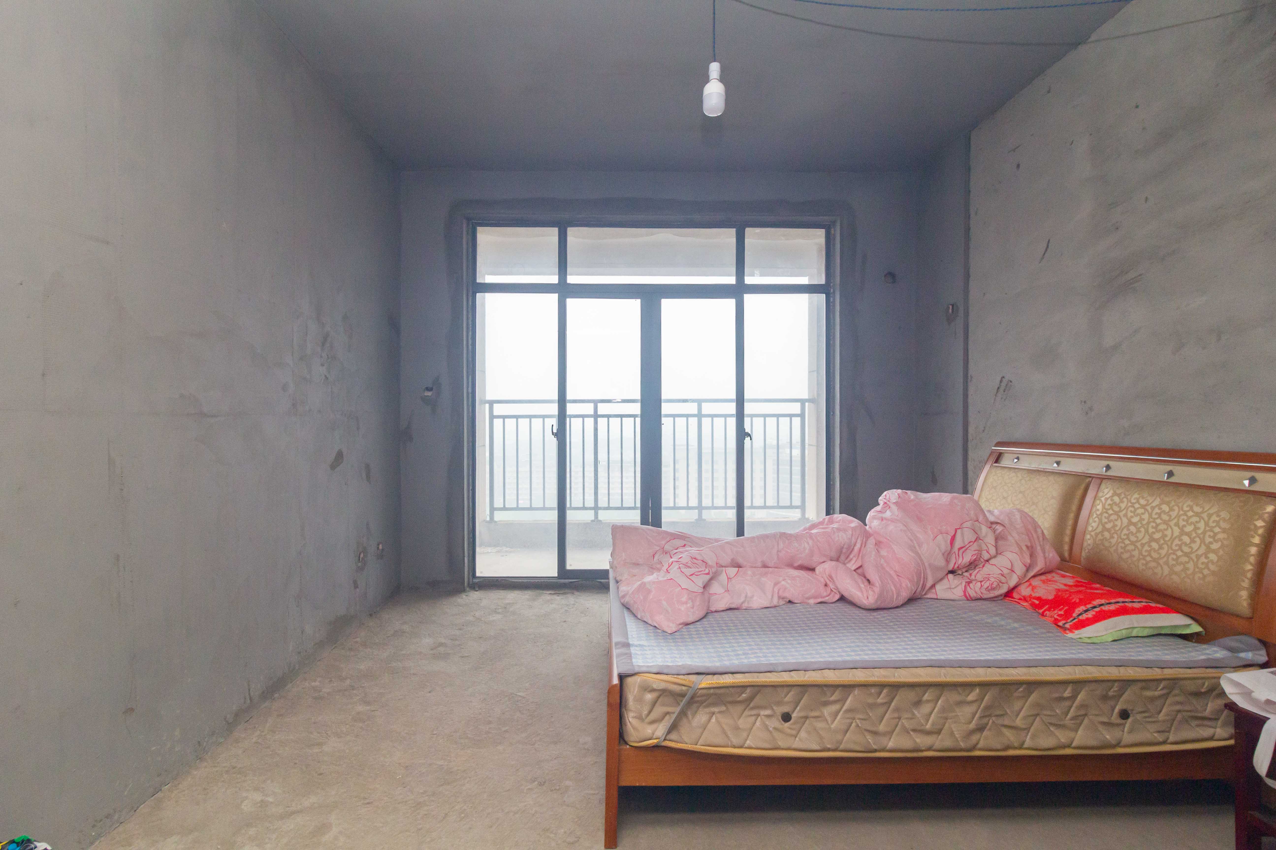 湘预家园  4室2厅2卫    96.0万 湘预家园  4室2厅2卫    96.0万卧室