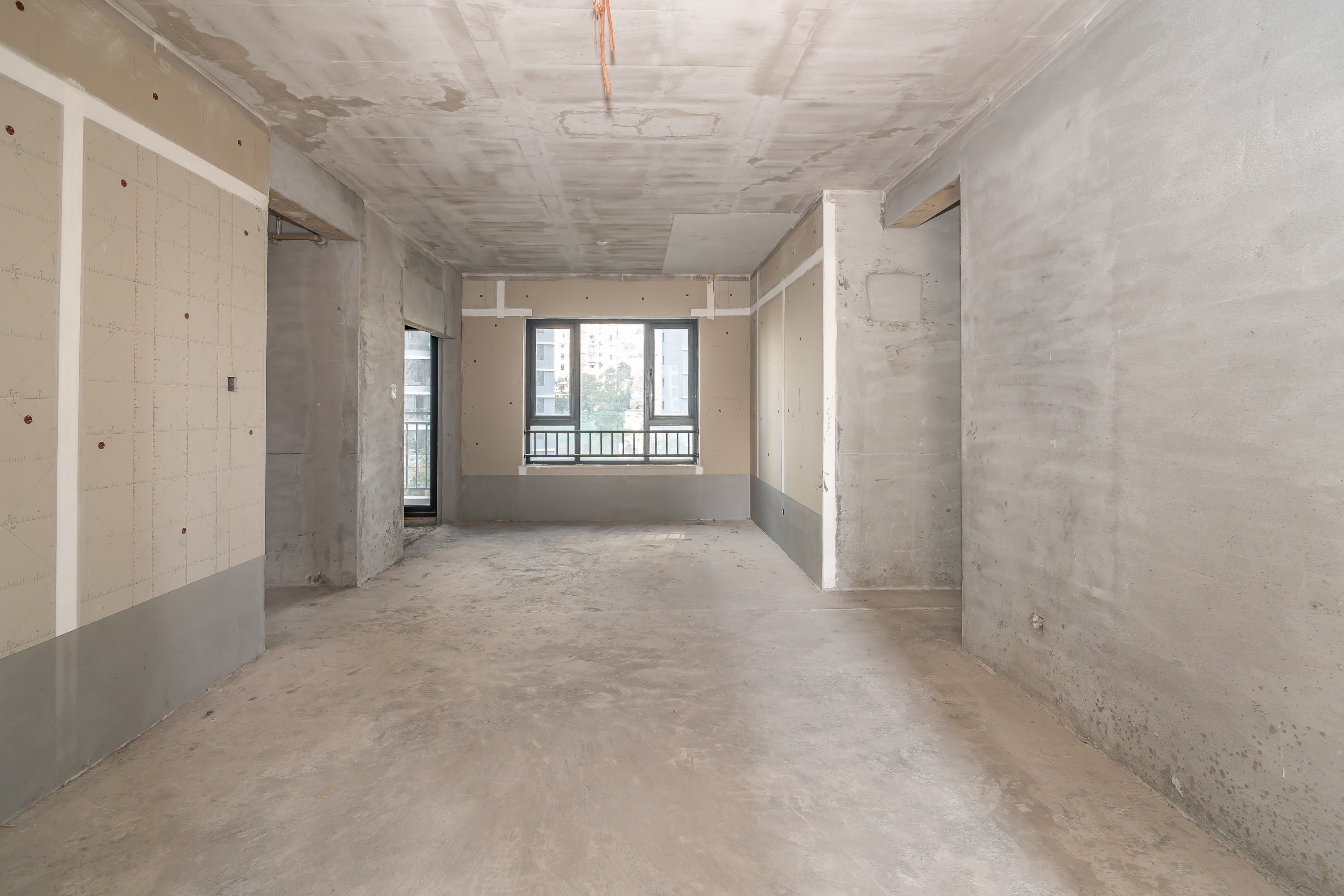 蔷薇国际  5室2厅2卫    93.0万 蔷薇国际  5室2厅2卫    93.0万客厅