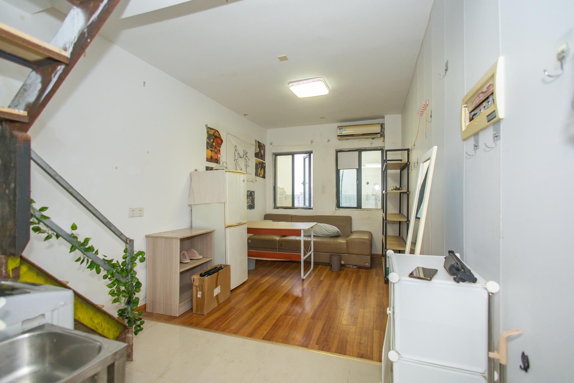 爱都(IDO) 1室1厅1卫 31.8万 爱都(IDO) 1室1厅1卫 31.8万客厅