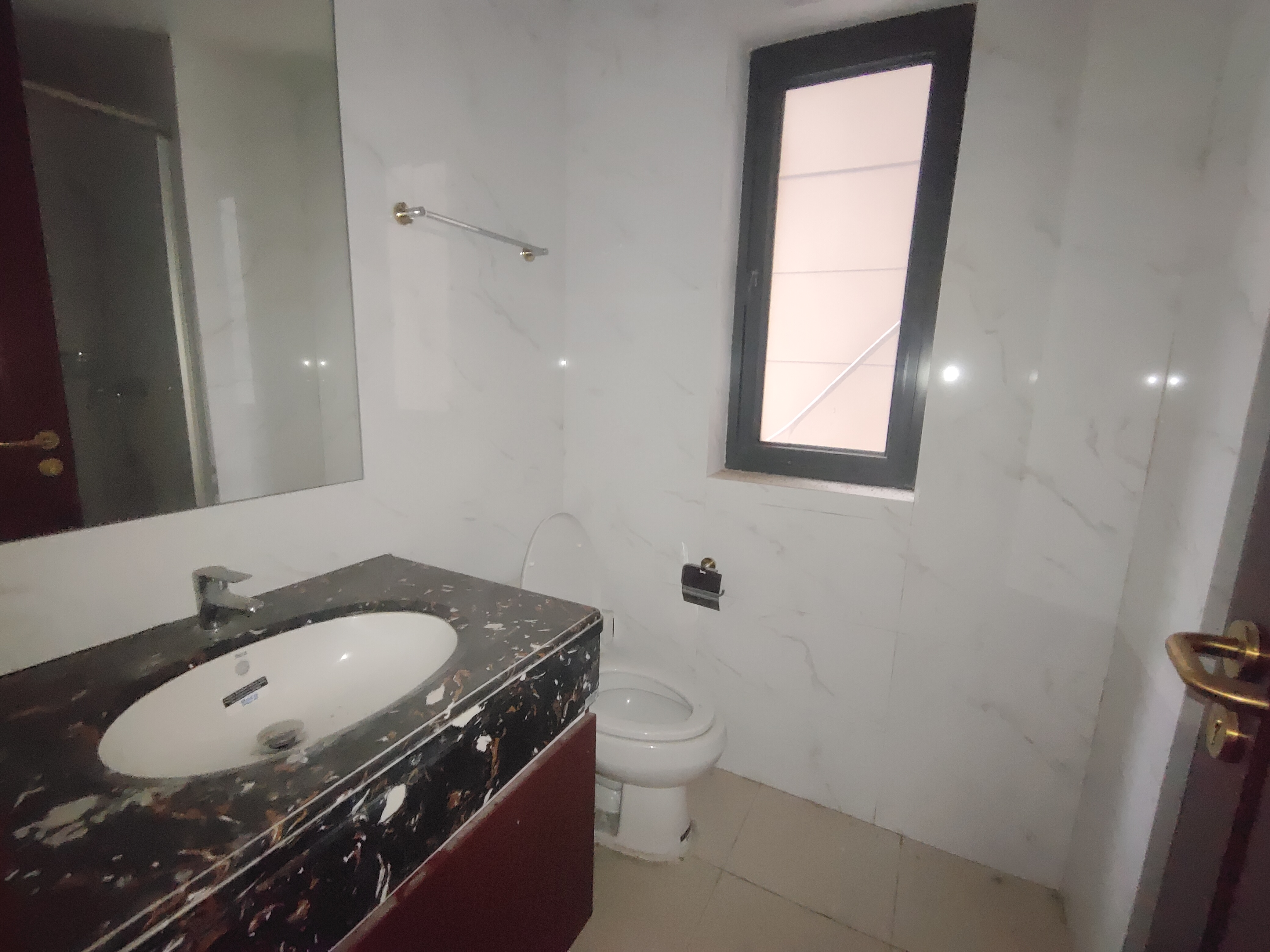 恒大华府 3室2厅2卫 89.8万 恒大华府 3室2厅2卫 89.8万室内图