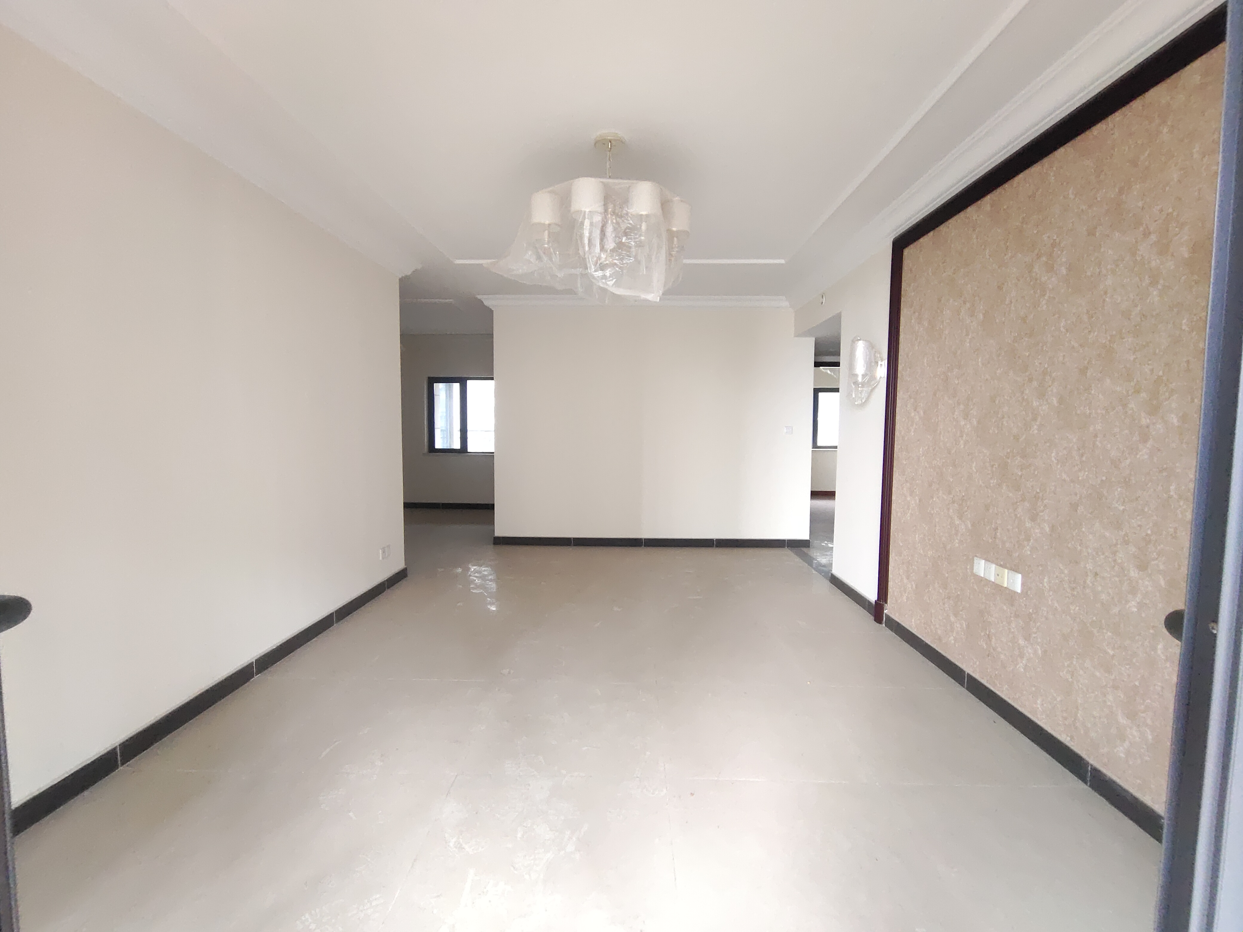 恒大华府 3室2厅2卫 89.8万 恒大华府 3室2厅2卫 89.8万室内图