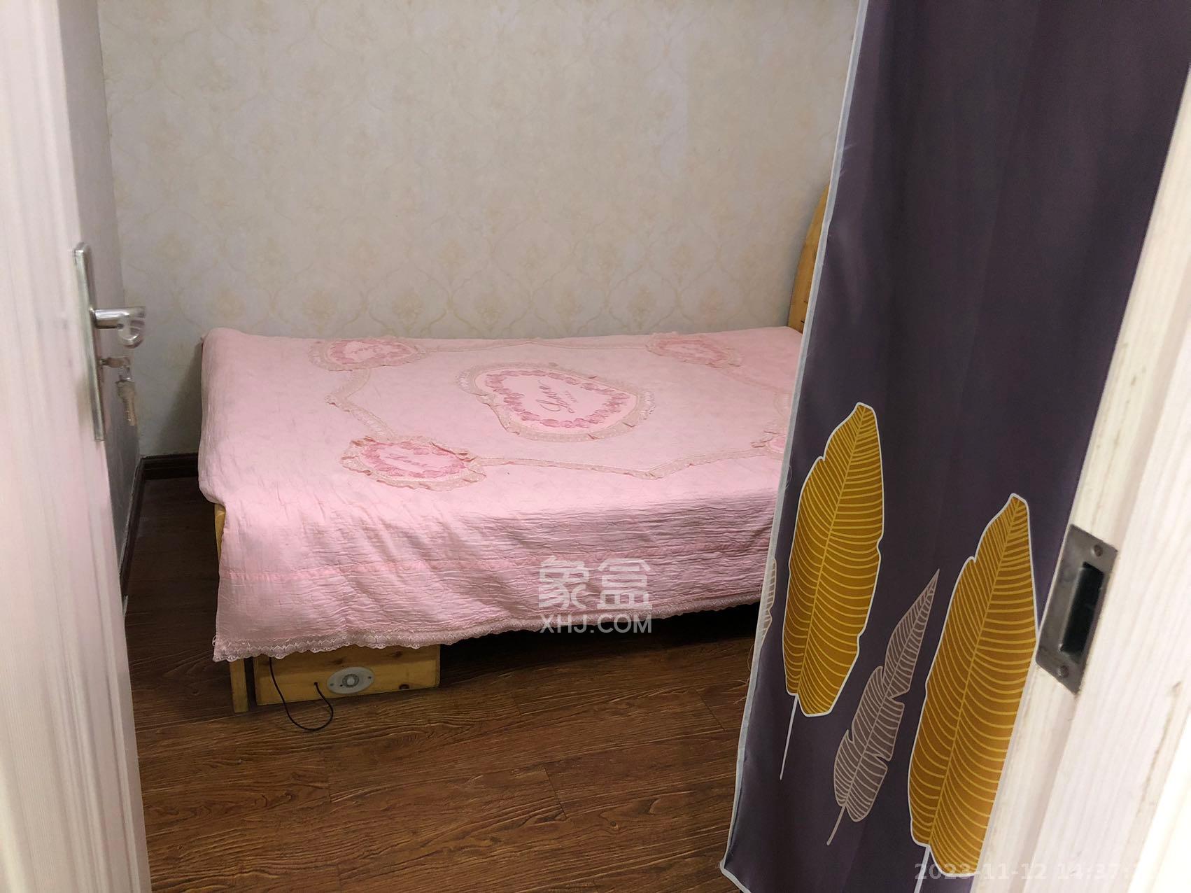 金色loft（鑫秋大厦）  3室1厅1卫   3000.00元/月室内图