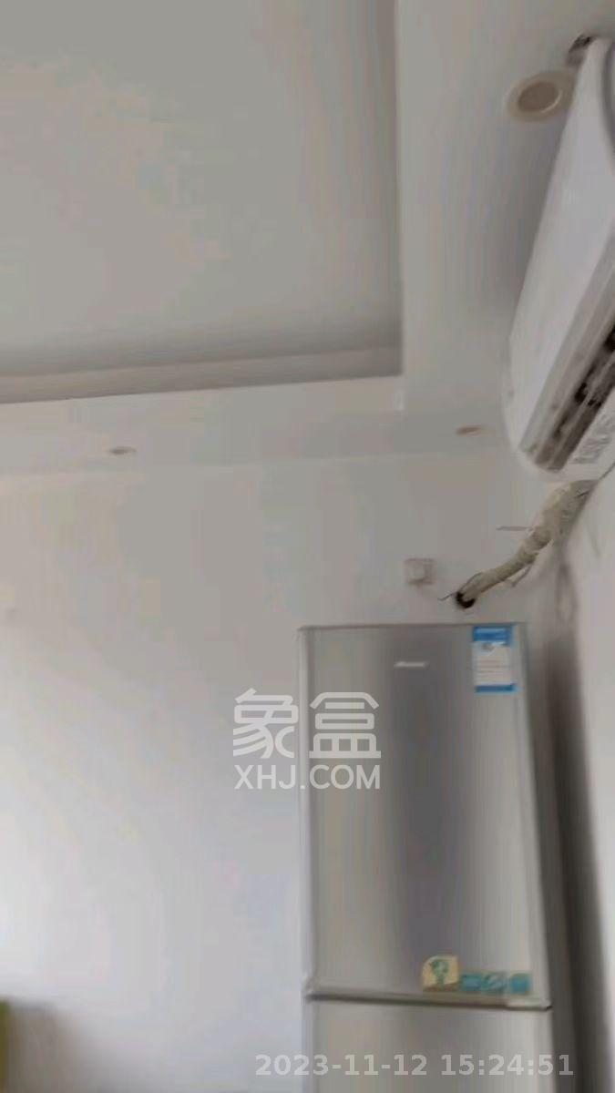 华润五彩城  3室2厅1卫   2100.00元/月室内图1