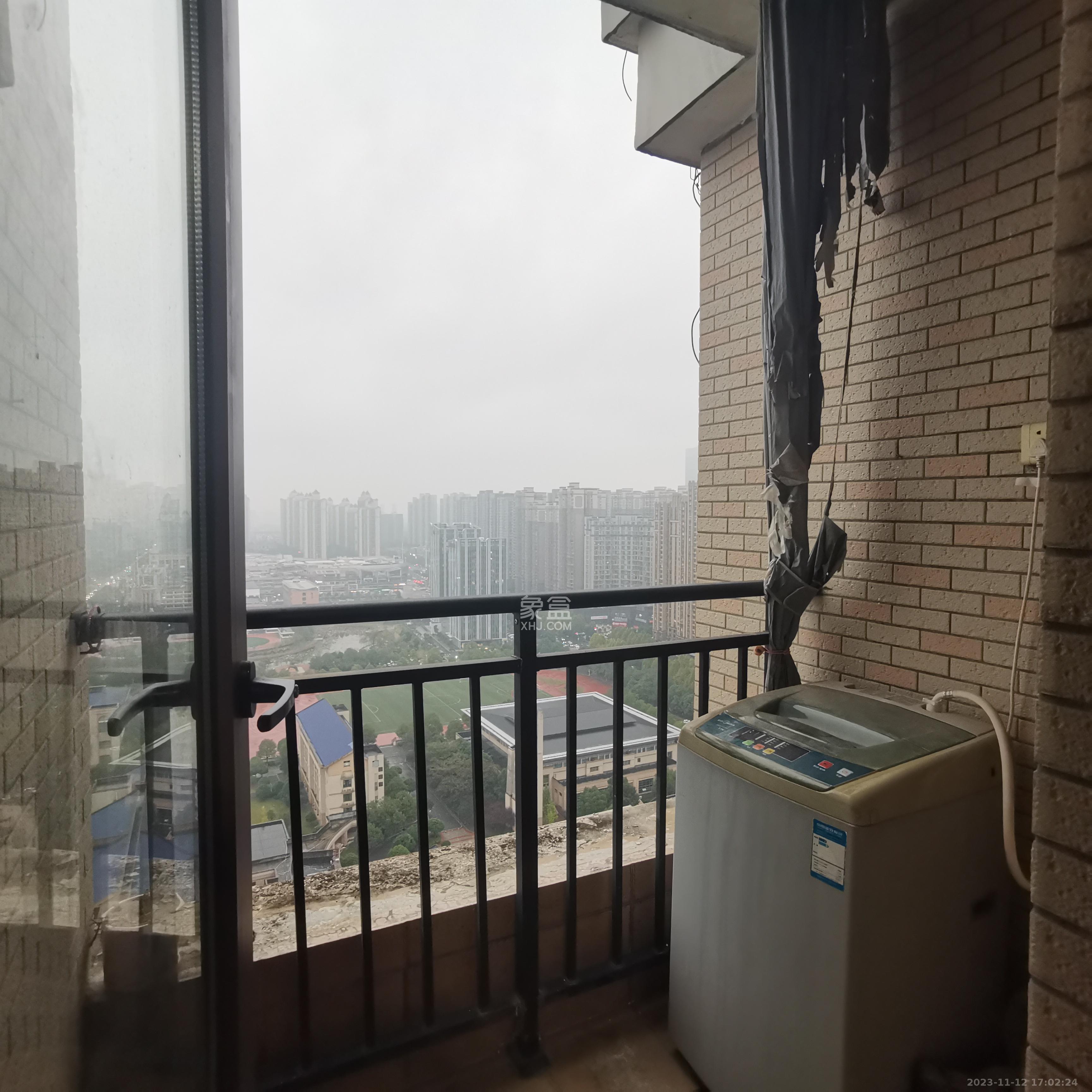 水岸世景  1室1厅1卫   1200.00元/月室内图