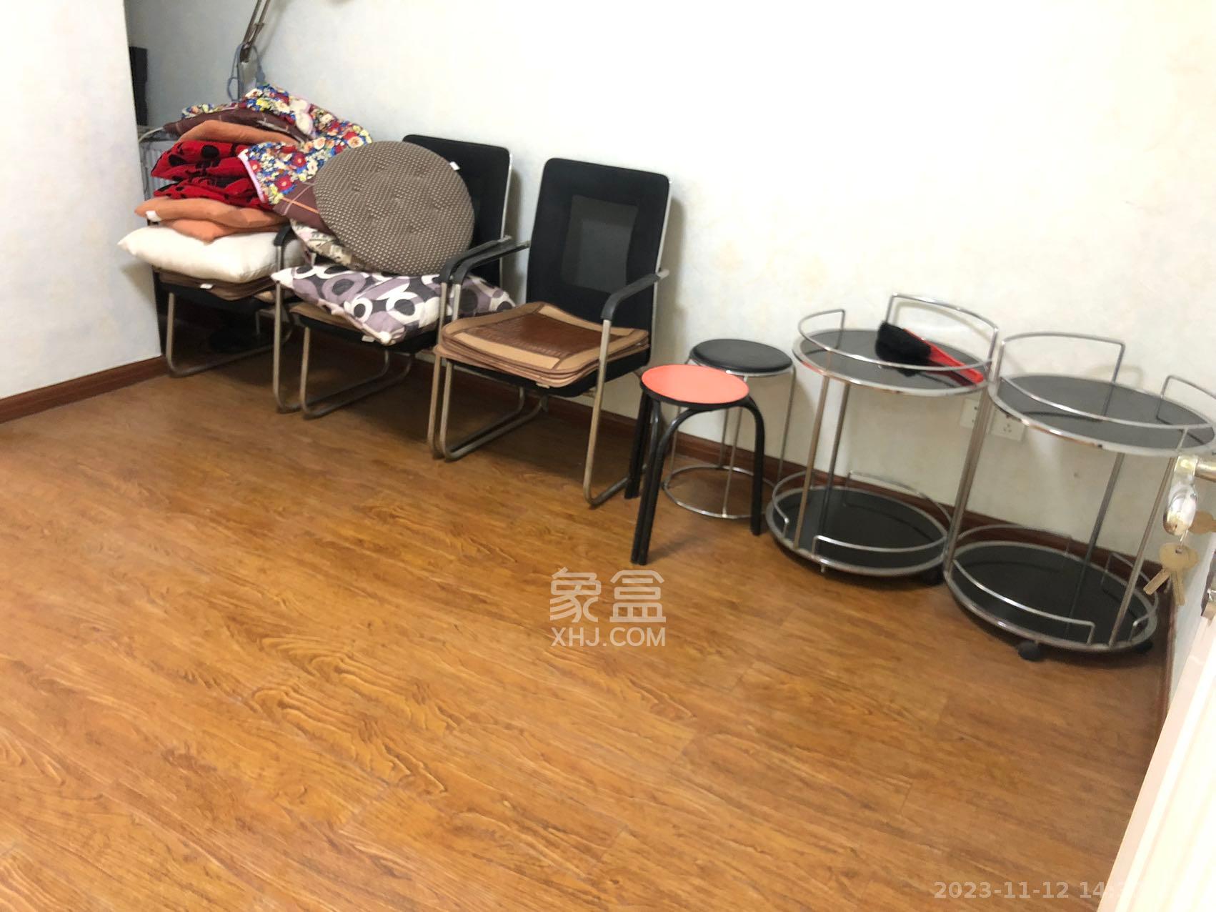 金色loft（鑫秋大厦）  3室1厅1卫   3000.00元/月室内图