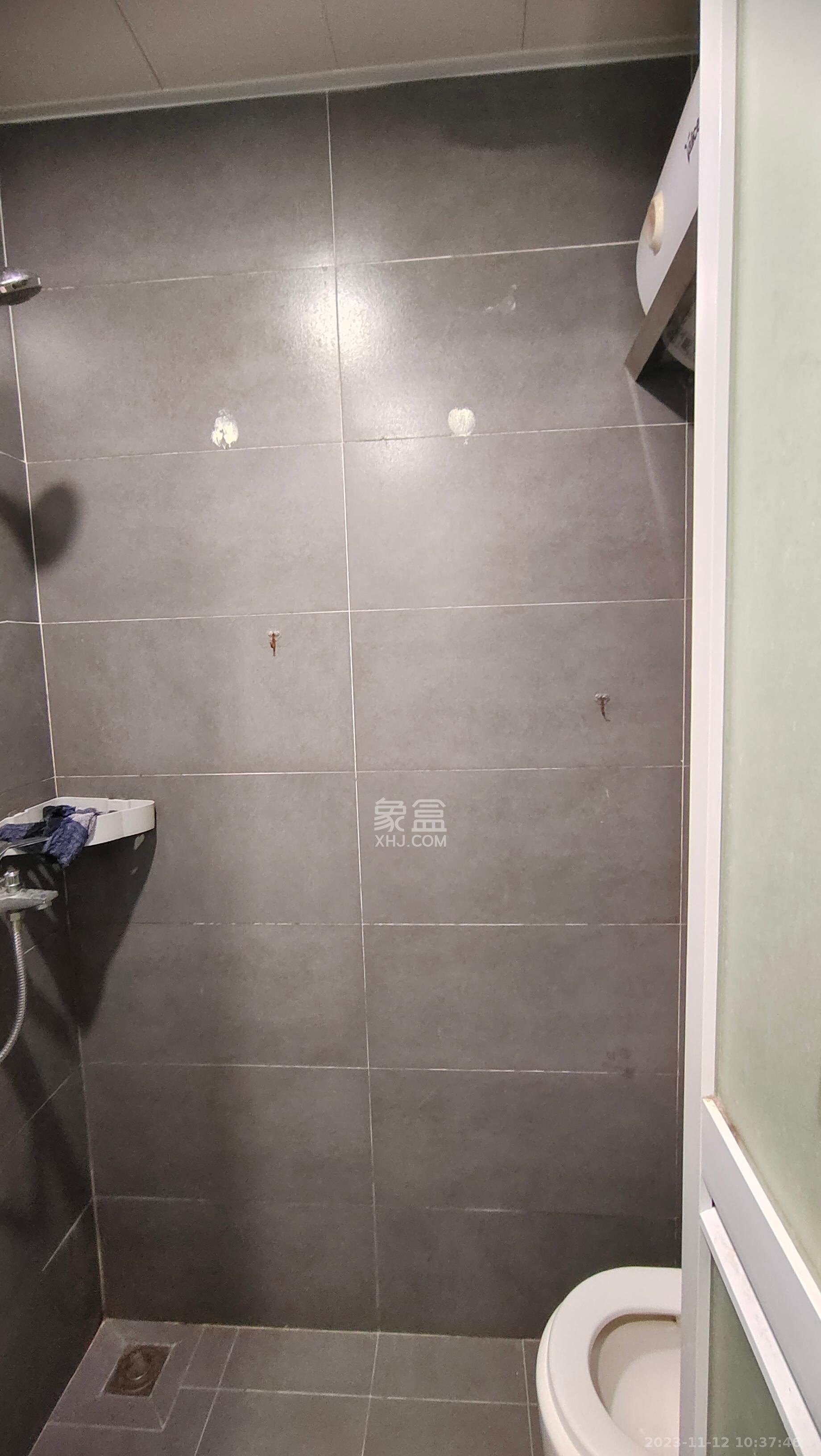 叠彩兰亭  1室1厅1卫   1400.00元/月室内图